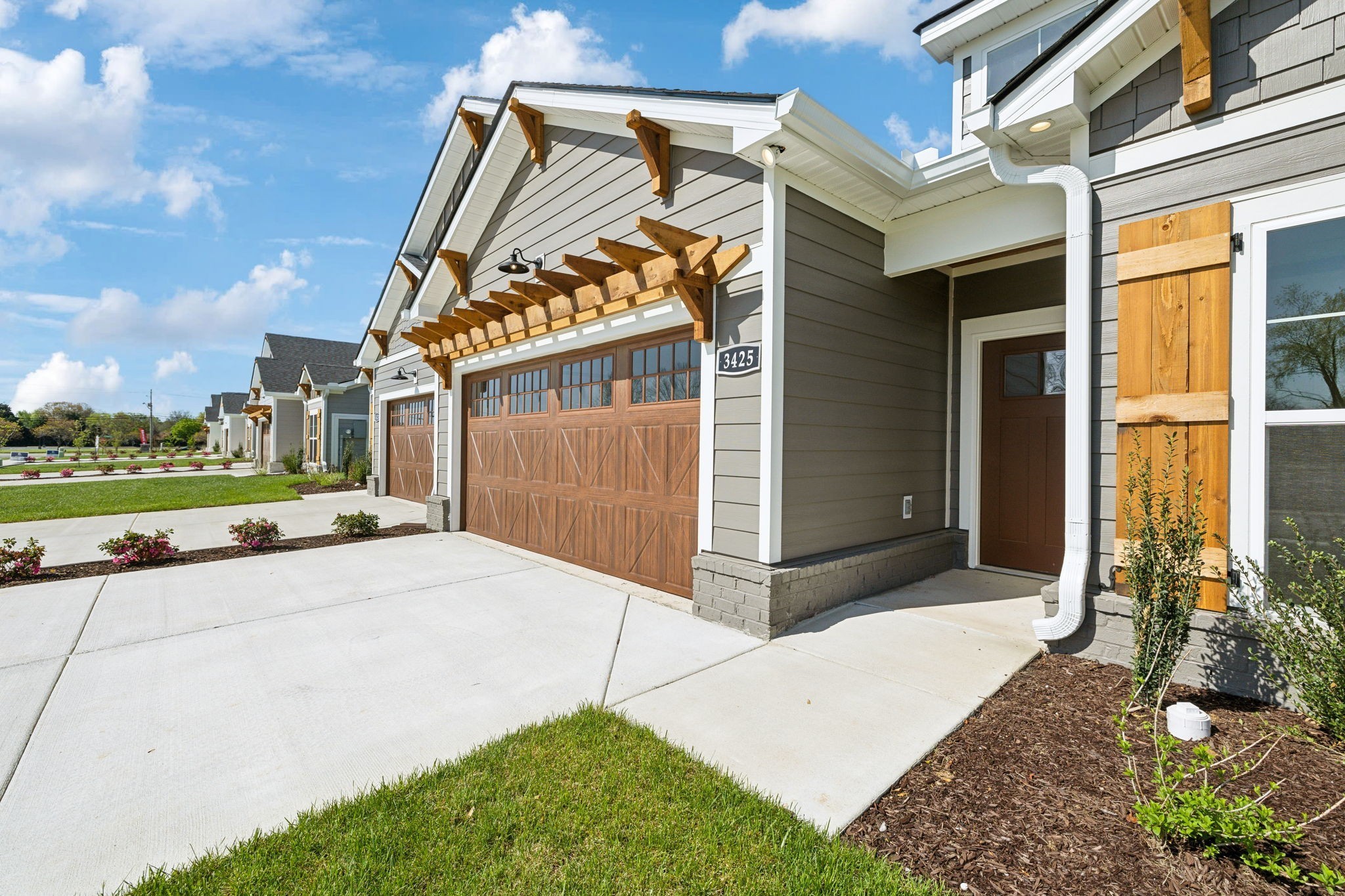 3521 John Richards Dr