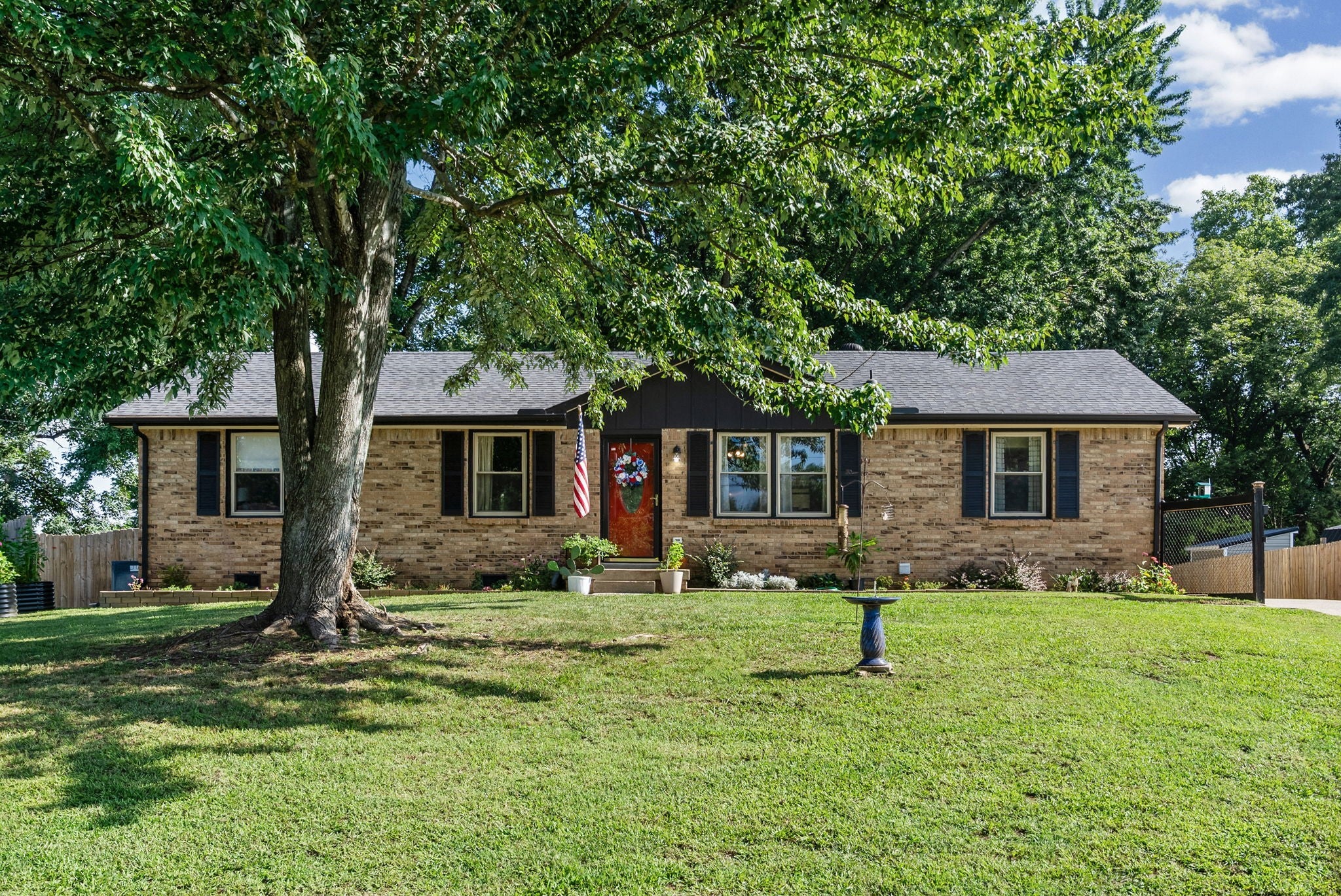 2188 Blakemore Dr