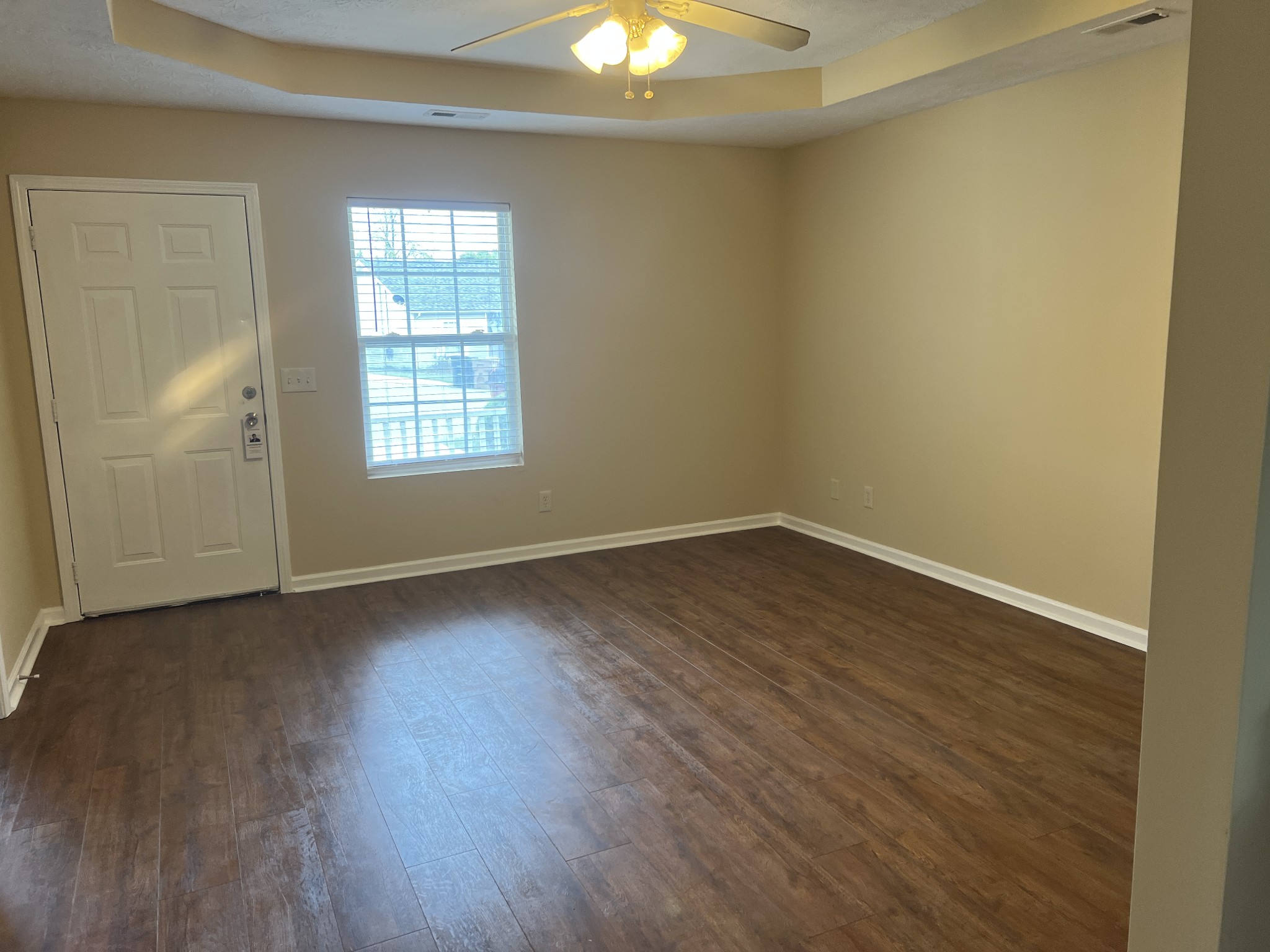 2049 Williams Valley Dr