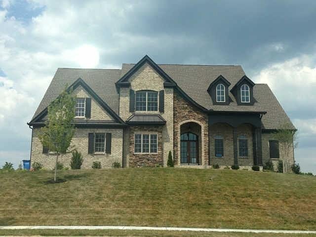 5.0-bed rental at 1794 Macallan Dr