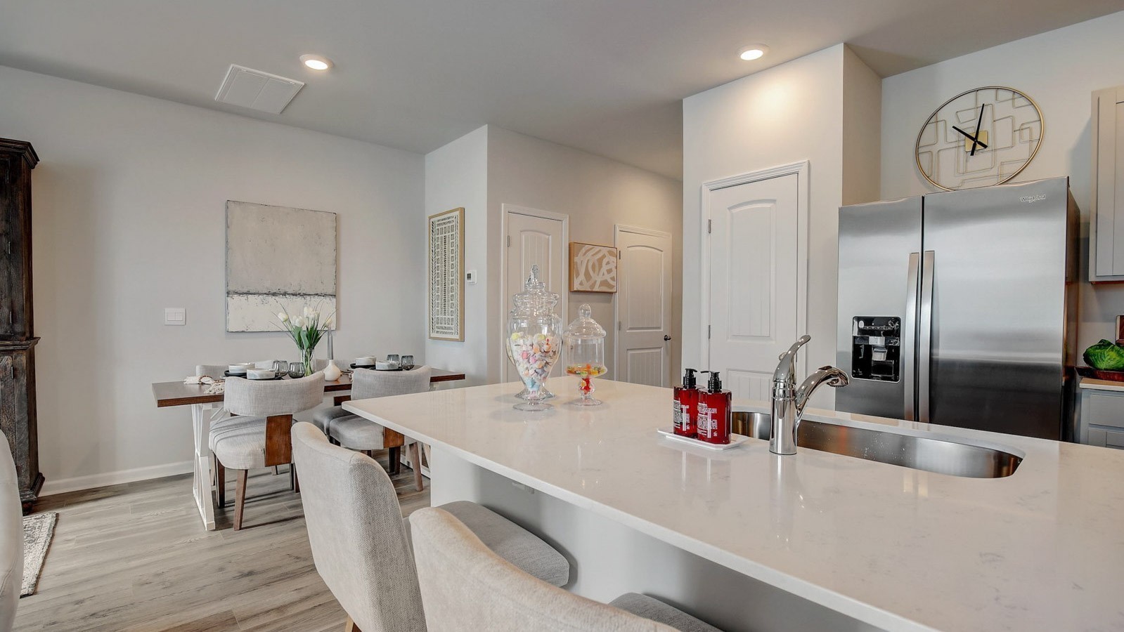 2030 Widgeon Point