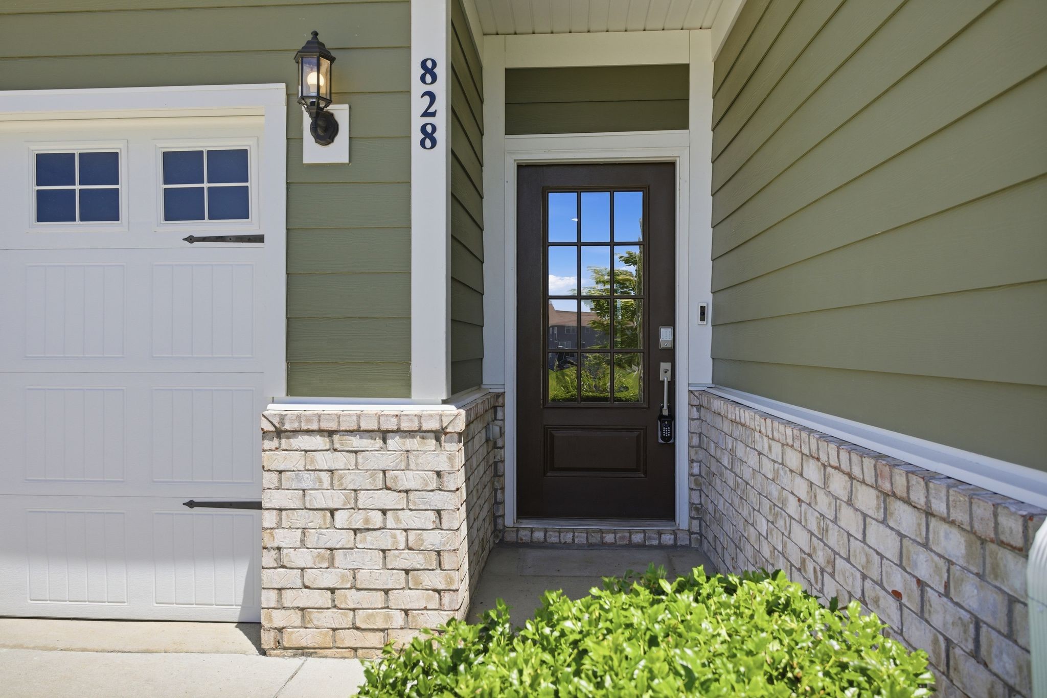 828 Ewell Farm Dr