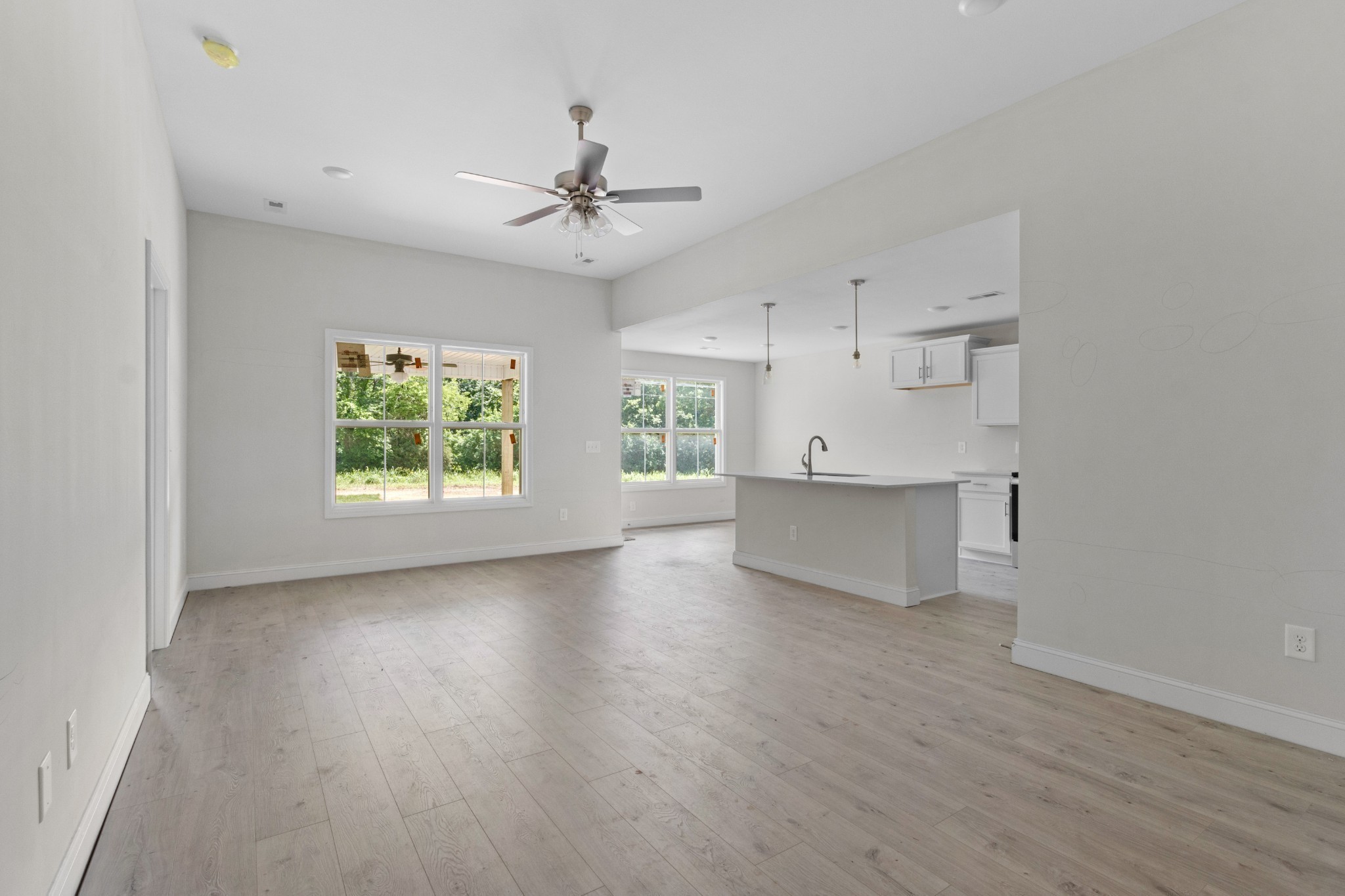 176 Leitrim Dr