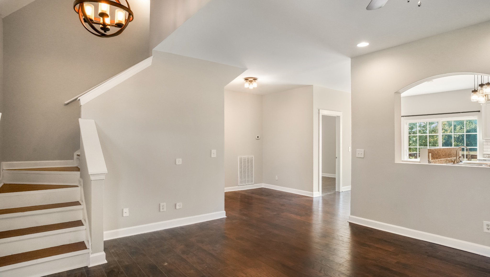 151 N Harris Rd