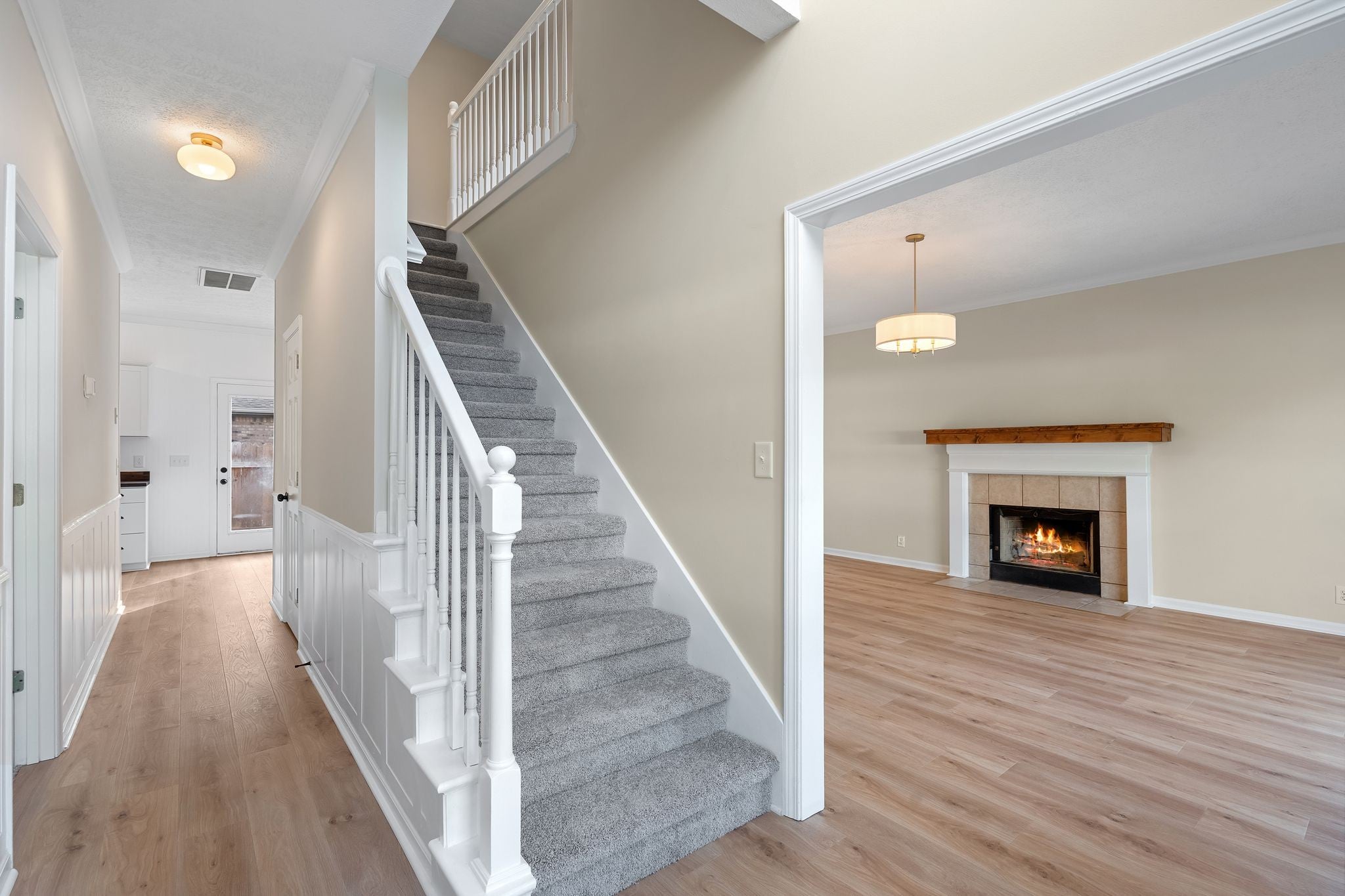 2422 Taylor Close