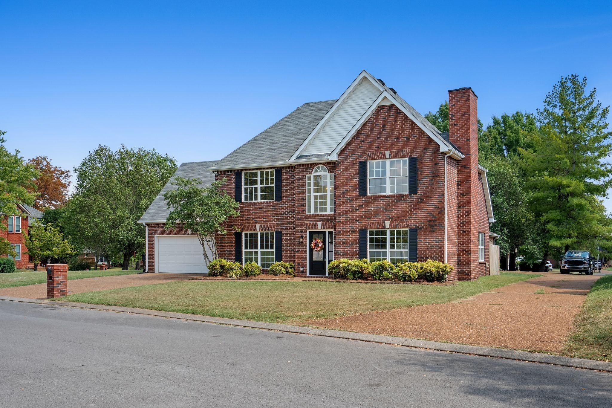 2422 Taylor Close