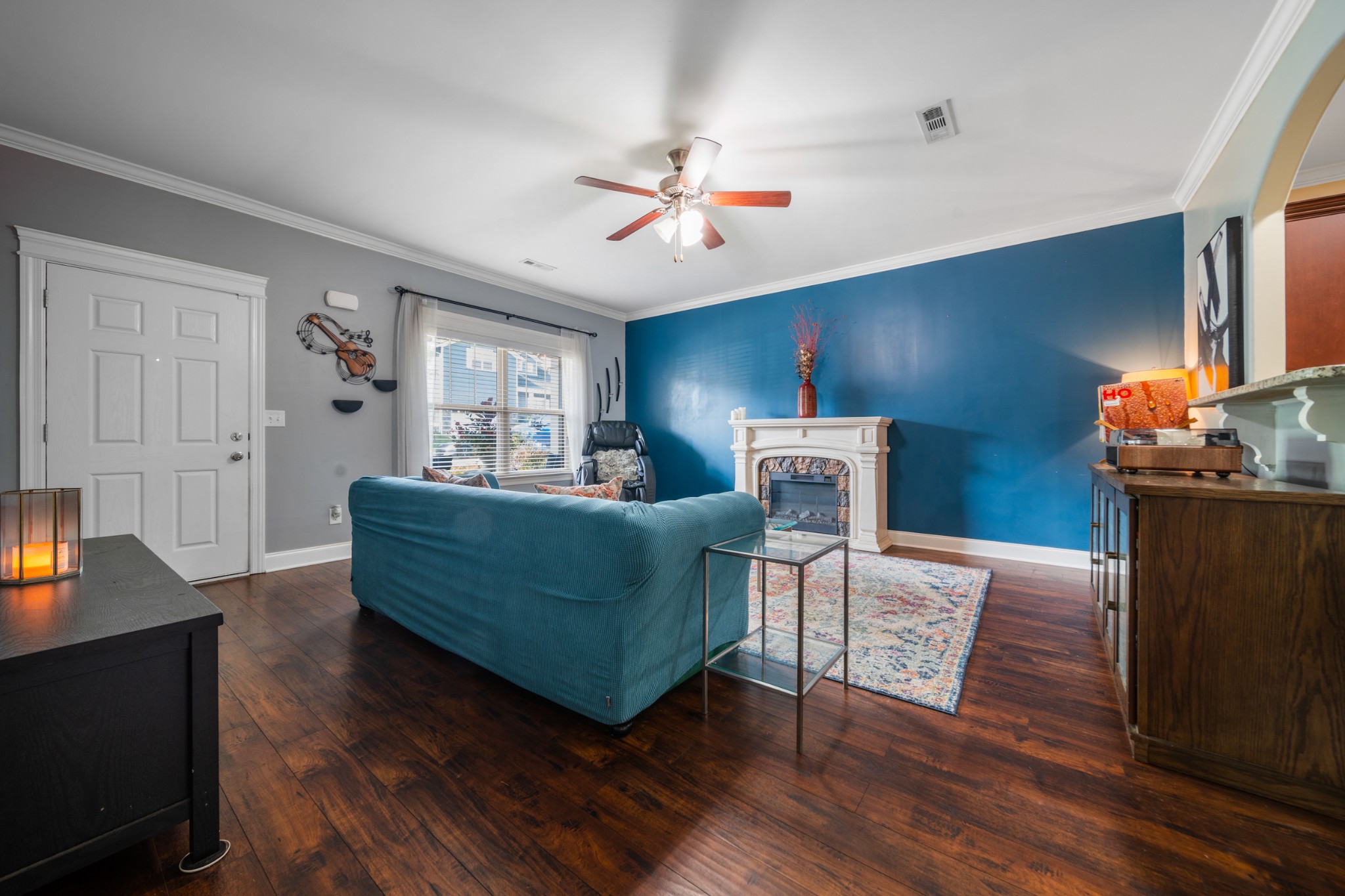 6209 Del Sol Dr