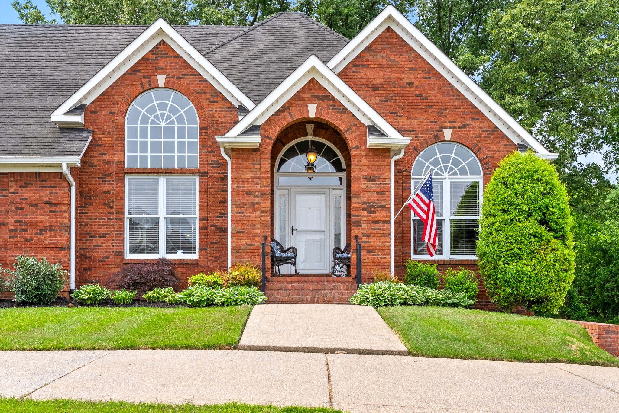 411 Lake Pointe Dr