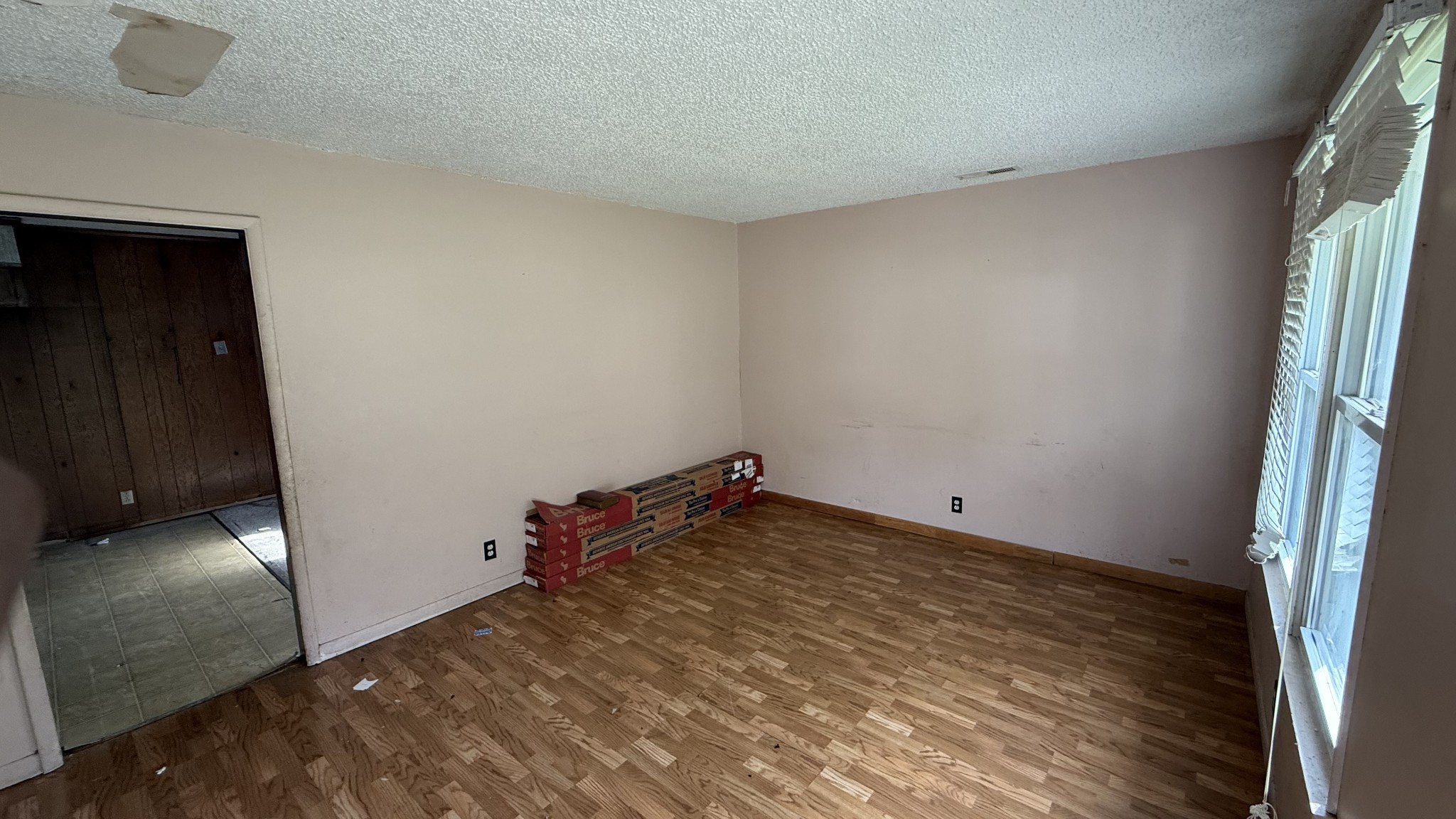 4166 Farmview Dr