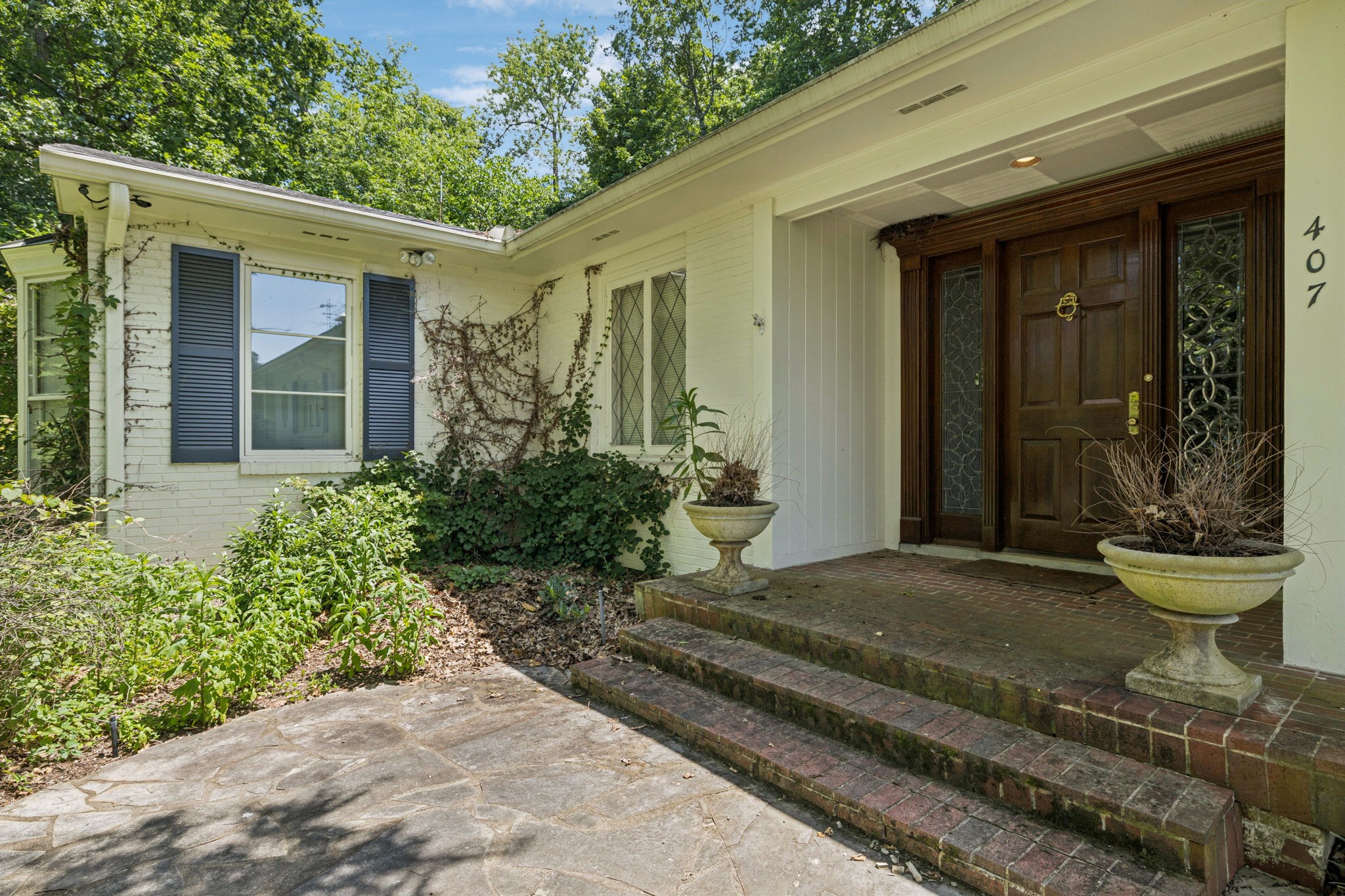 407 Hillwood Blvd