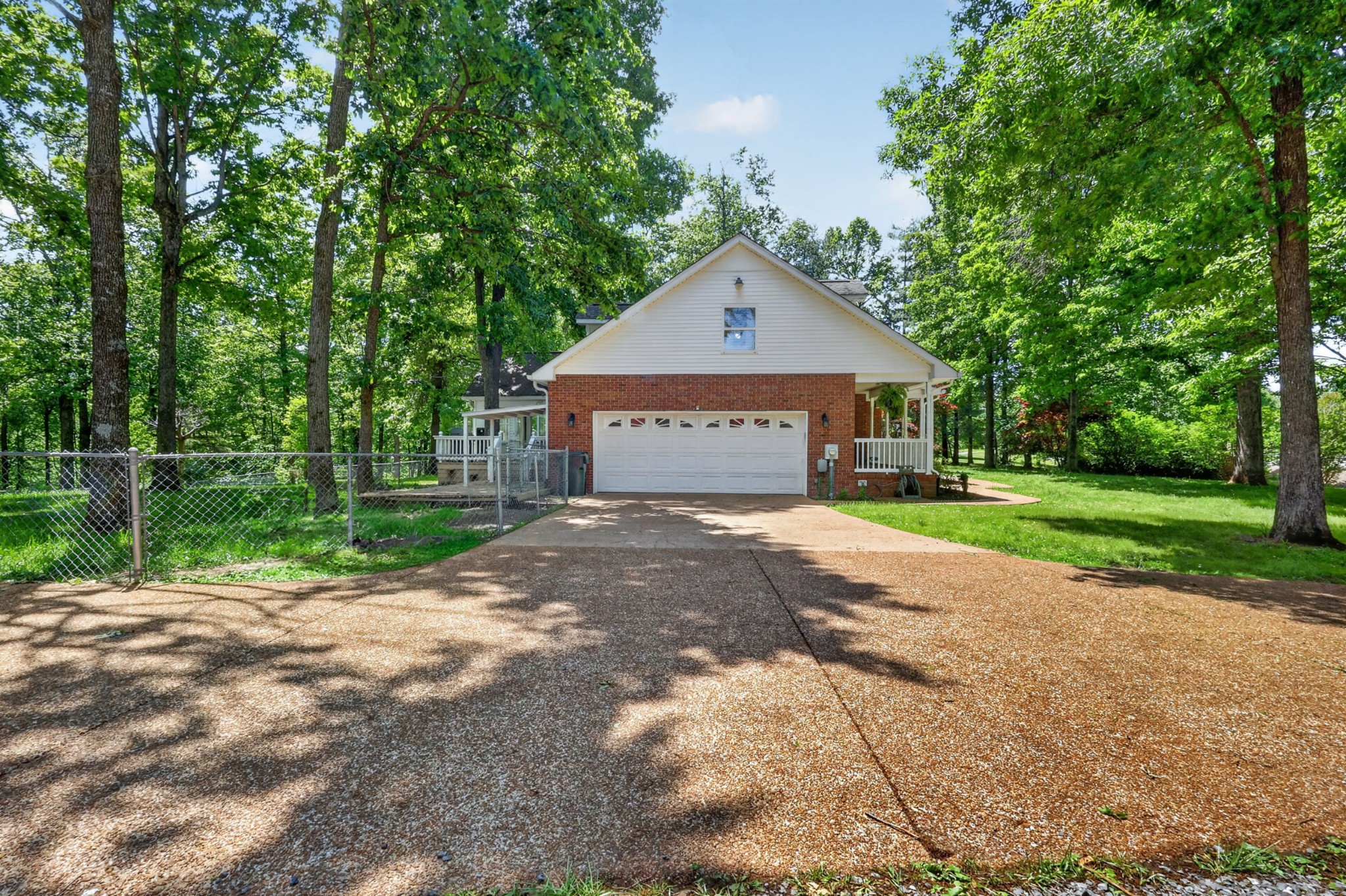 2502 Dobbins Pike