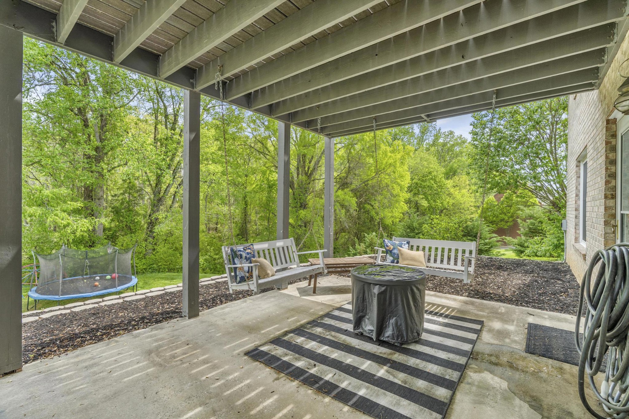 1120 Sugartree Pt