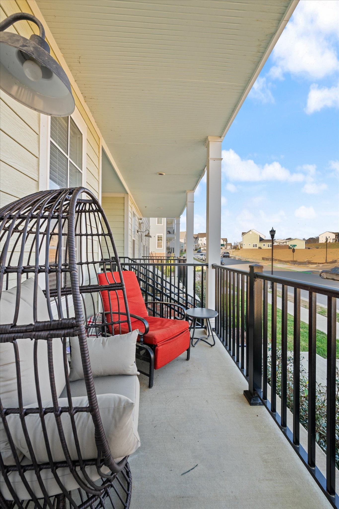 836 Goswell Drive 102