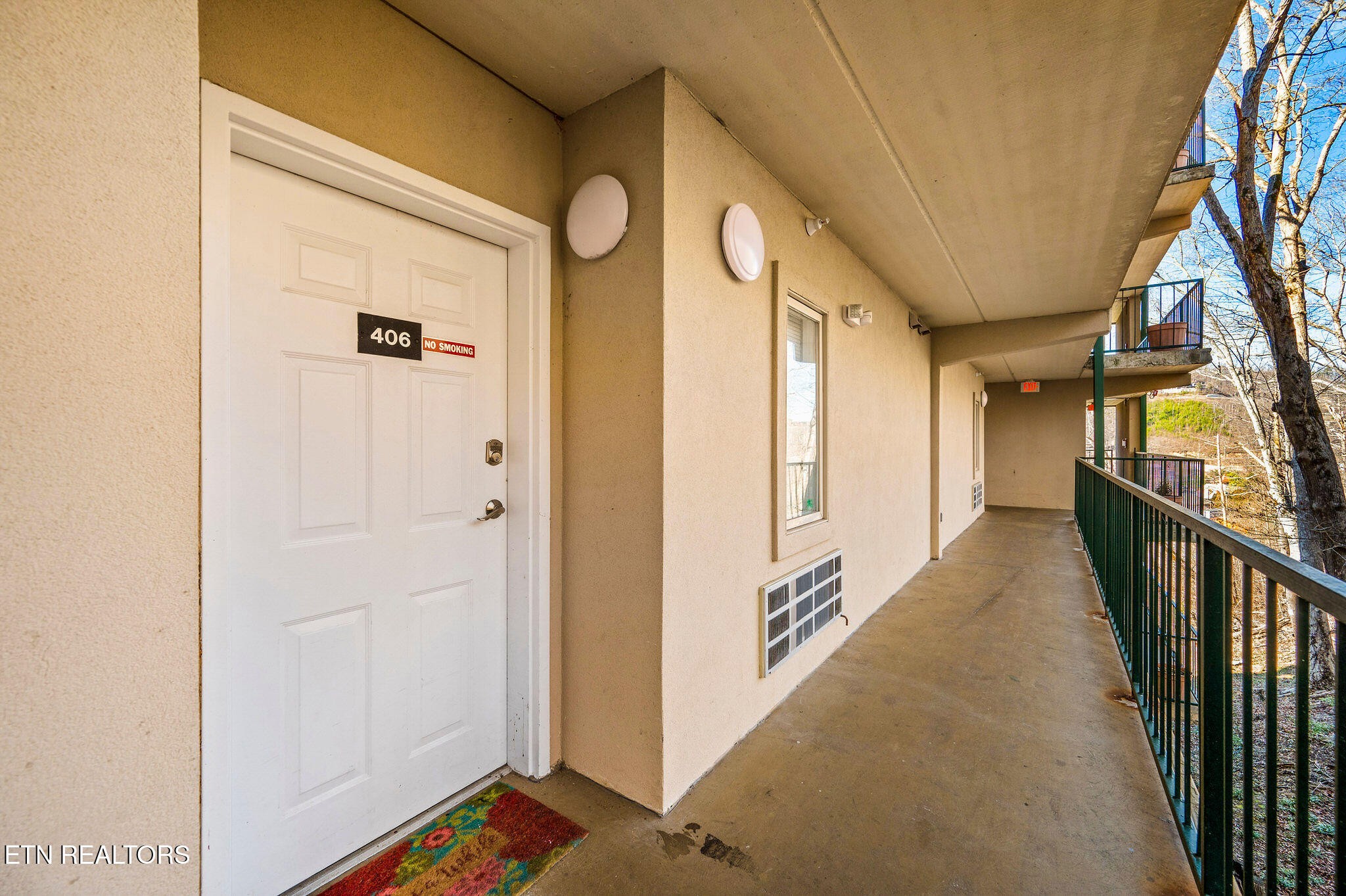 413 Baskins Creek Rd #406