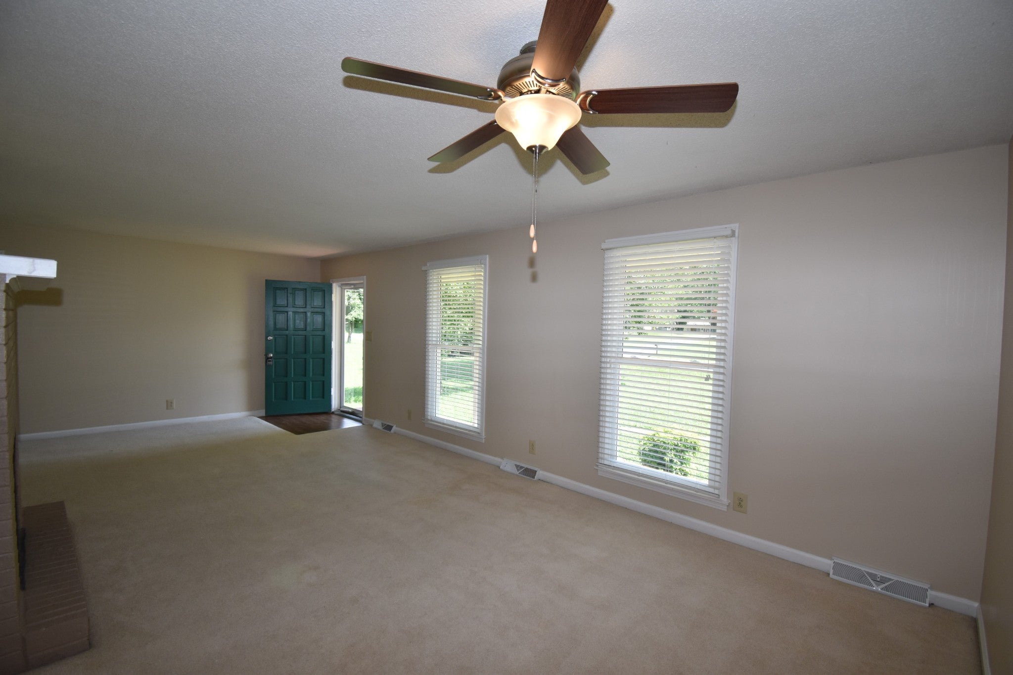 3049 Westchester Dr