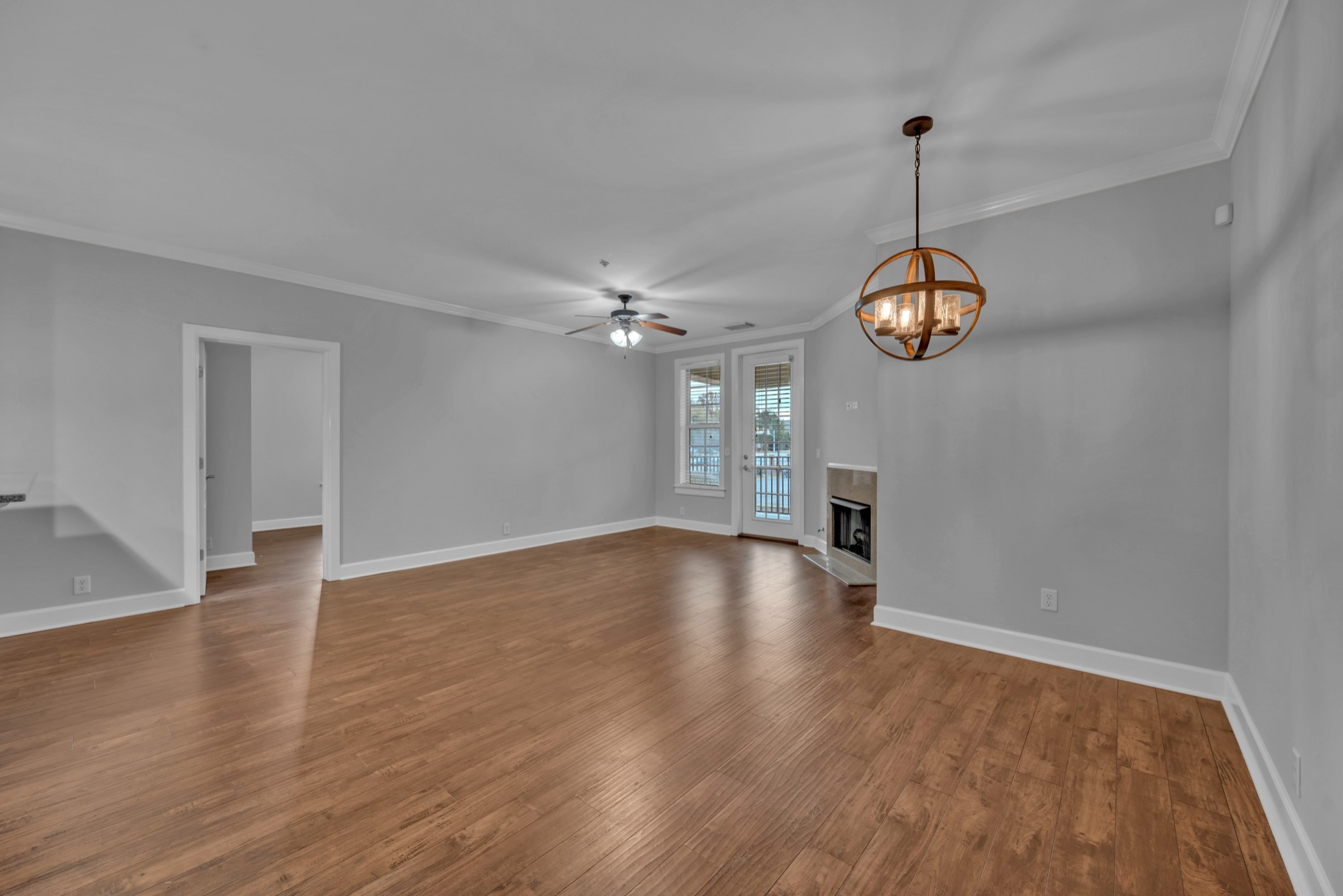 305 Seven Springs Way 302