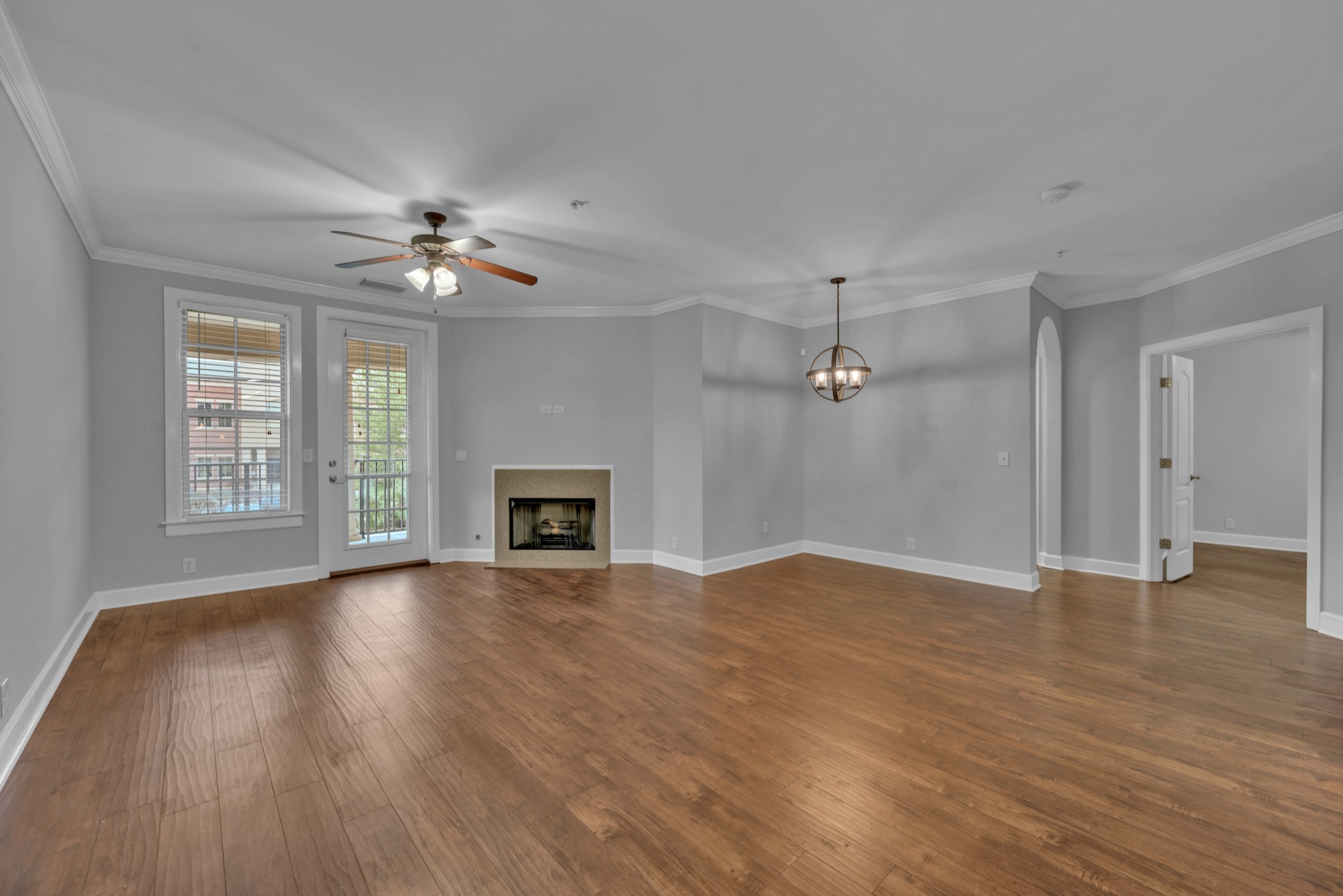305 Seven Springs Way 302