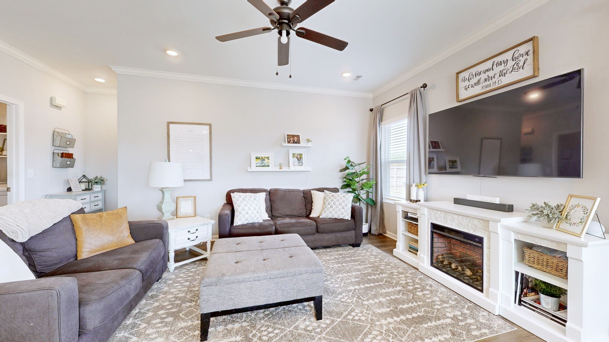 208 Biraj Ct