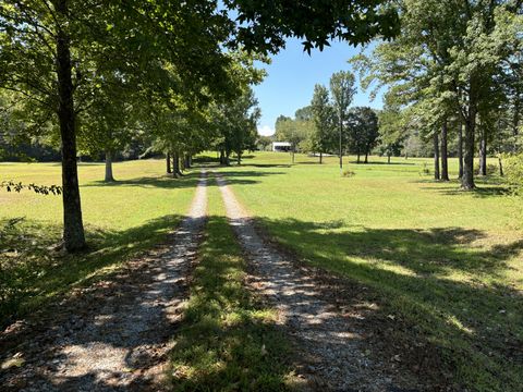 1908 Highway 48 S Centerville TN 37033