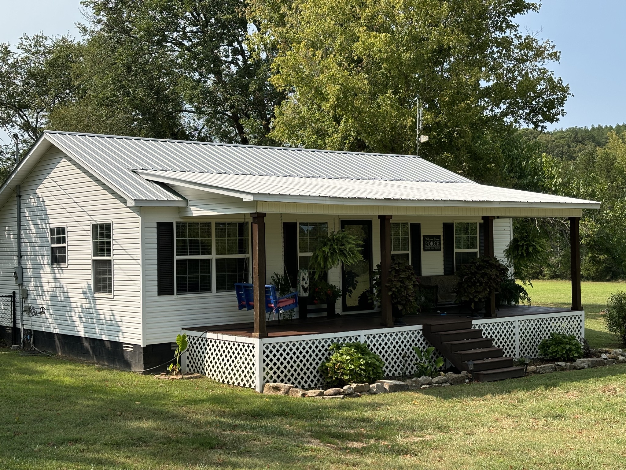1908 Highway 48 S