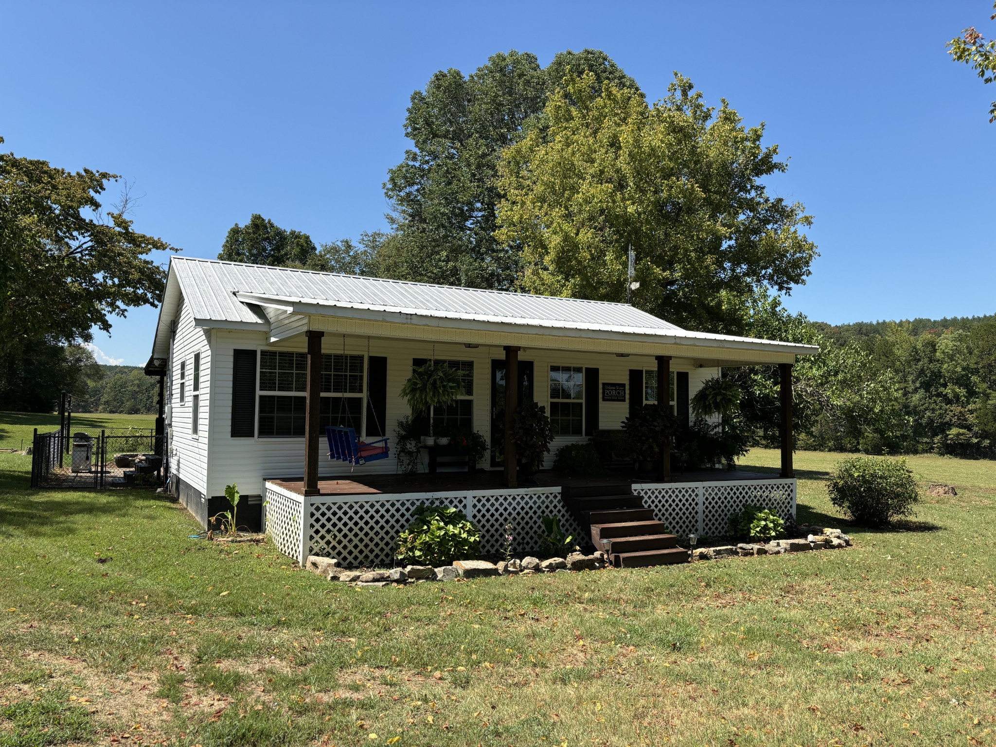 1908 Highway 48 S
