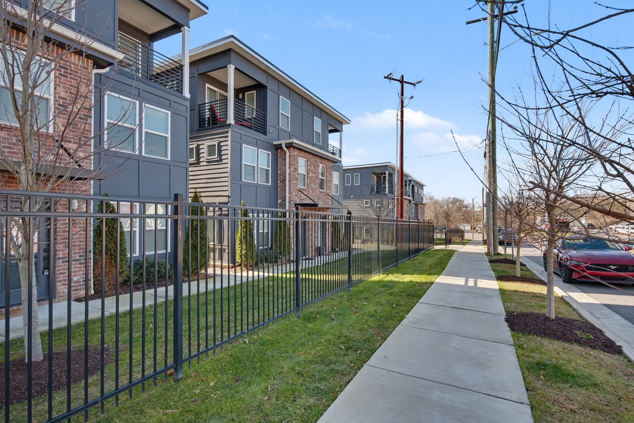 102 Duke St 7