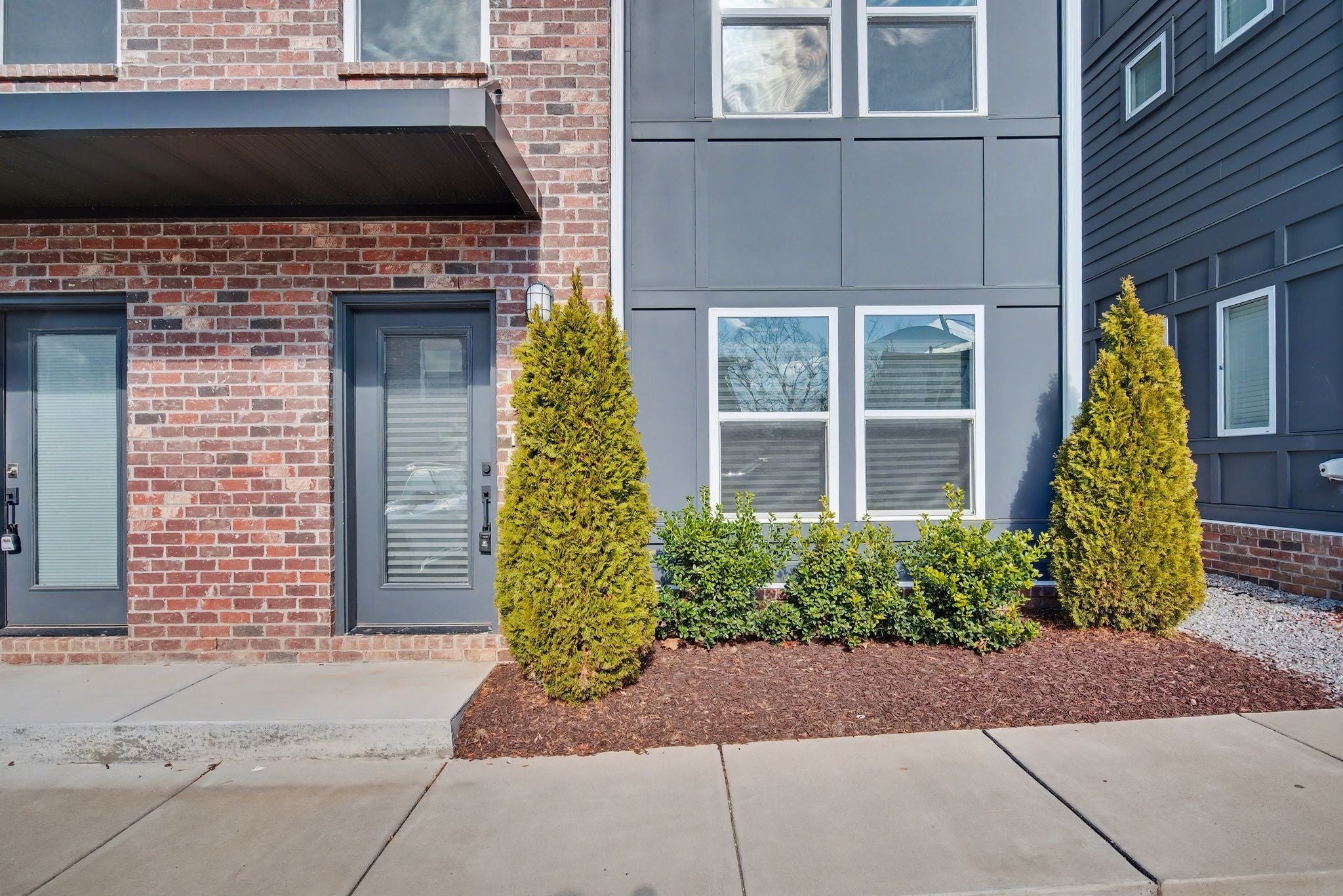 102 Duke St 7