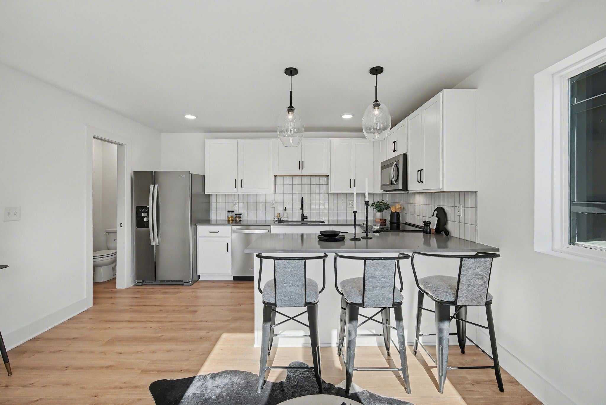 102 Duke St 7