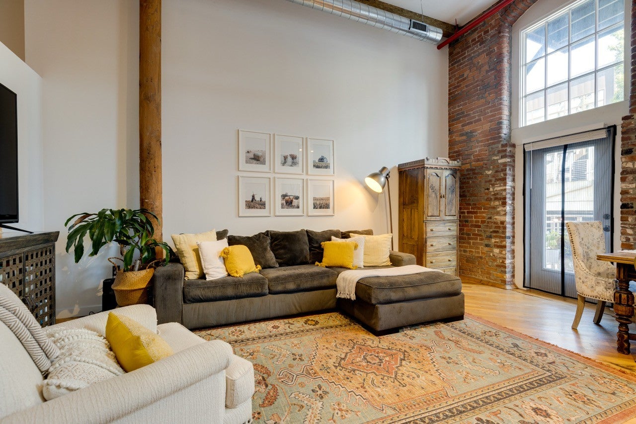 1-bed listing at 1350 Rosa L Parks Blvd 365, Nashville
