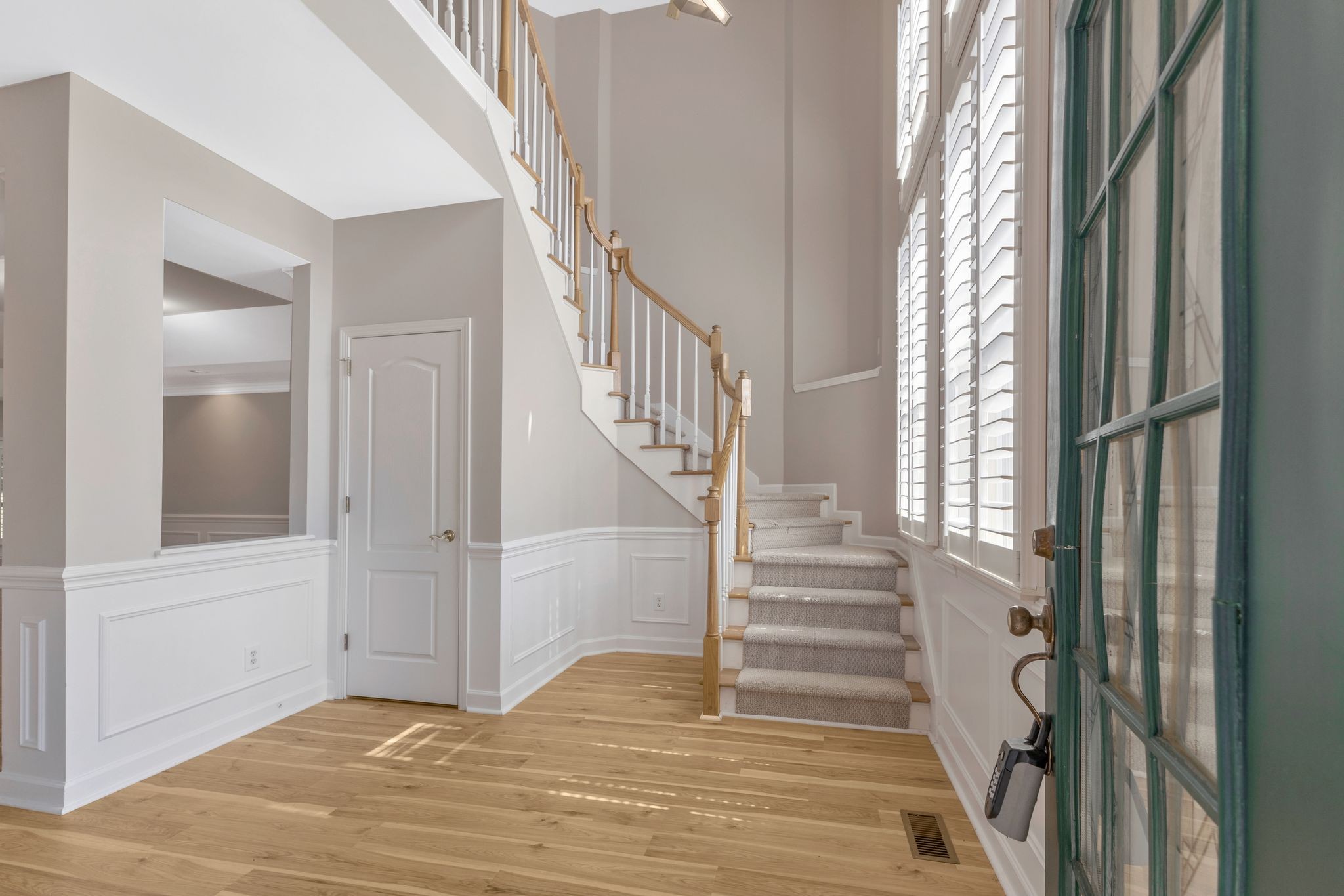 5225 Whispering Valley Dr