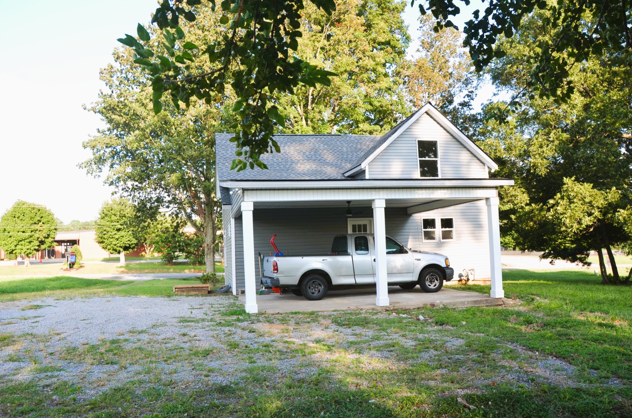 5178 E Robertson Rd