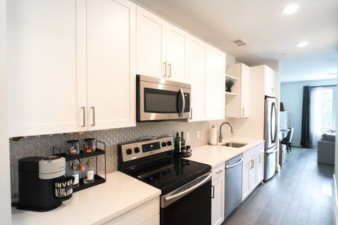 1041 E Trinity Ln 414 Nashville TN 37216