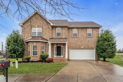 818 W Sagewood Dr Gallatin TN 37066