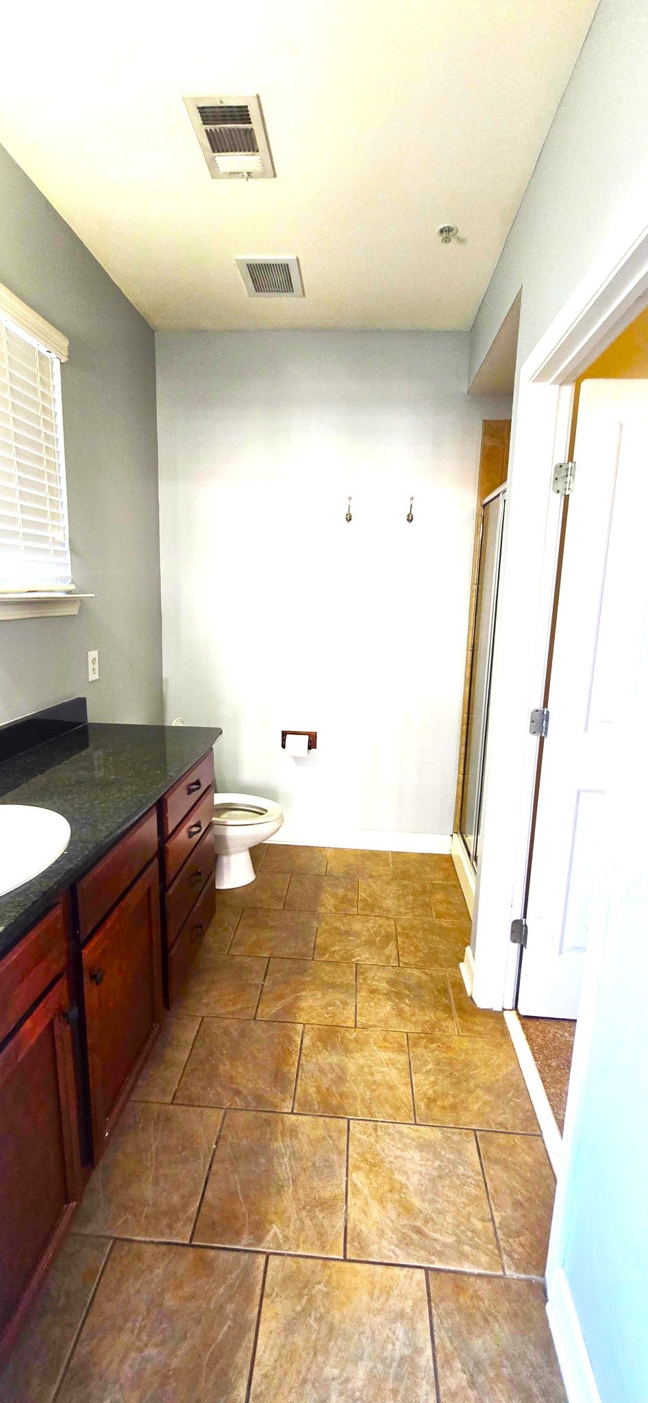 2310 Elliott Ave 122
