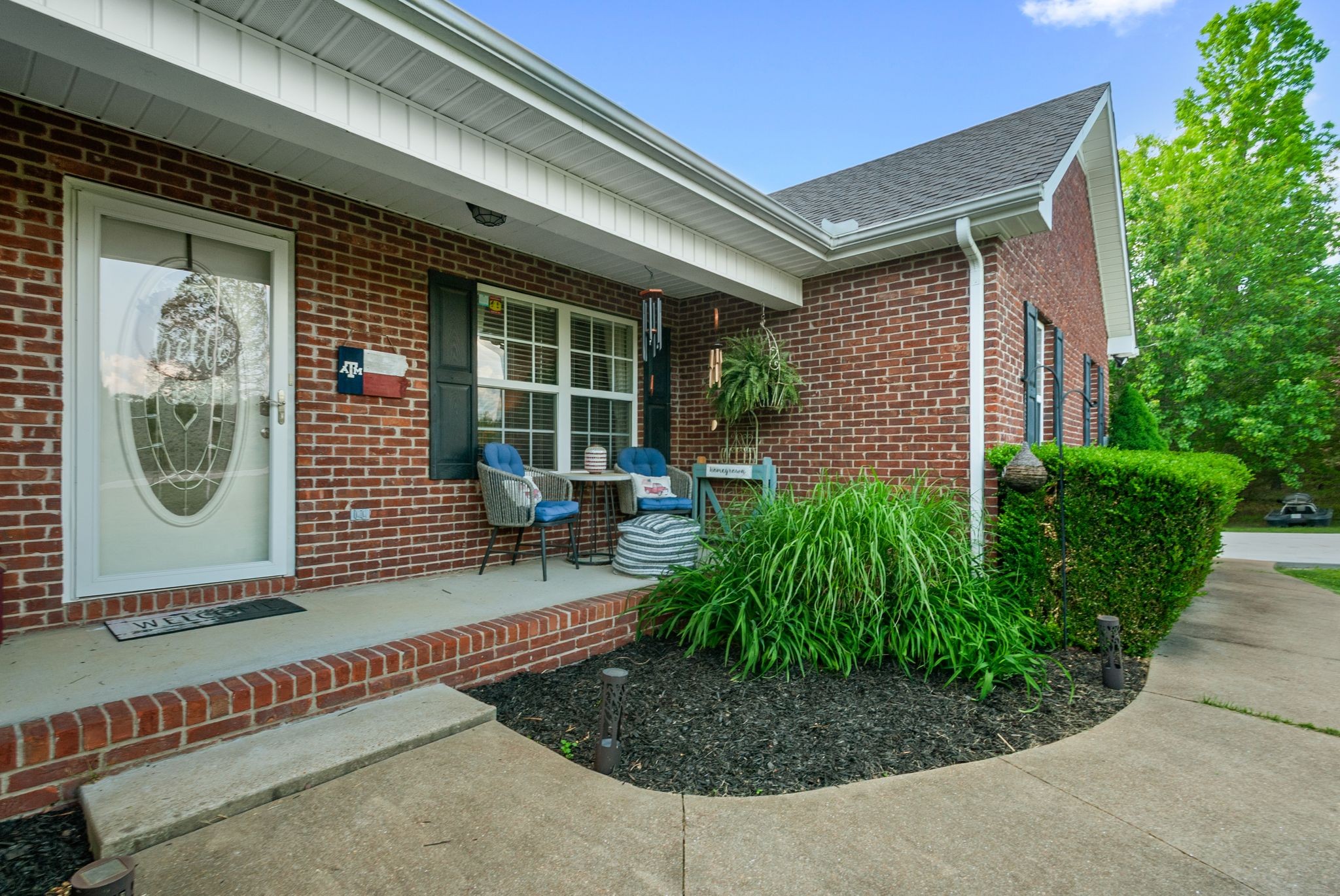 204 Commanche Dr
