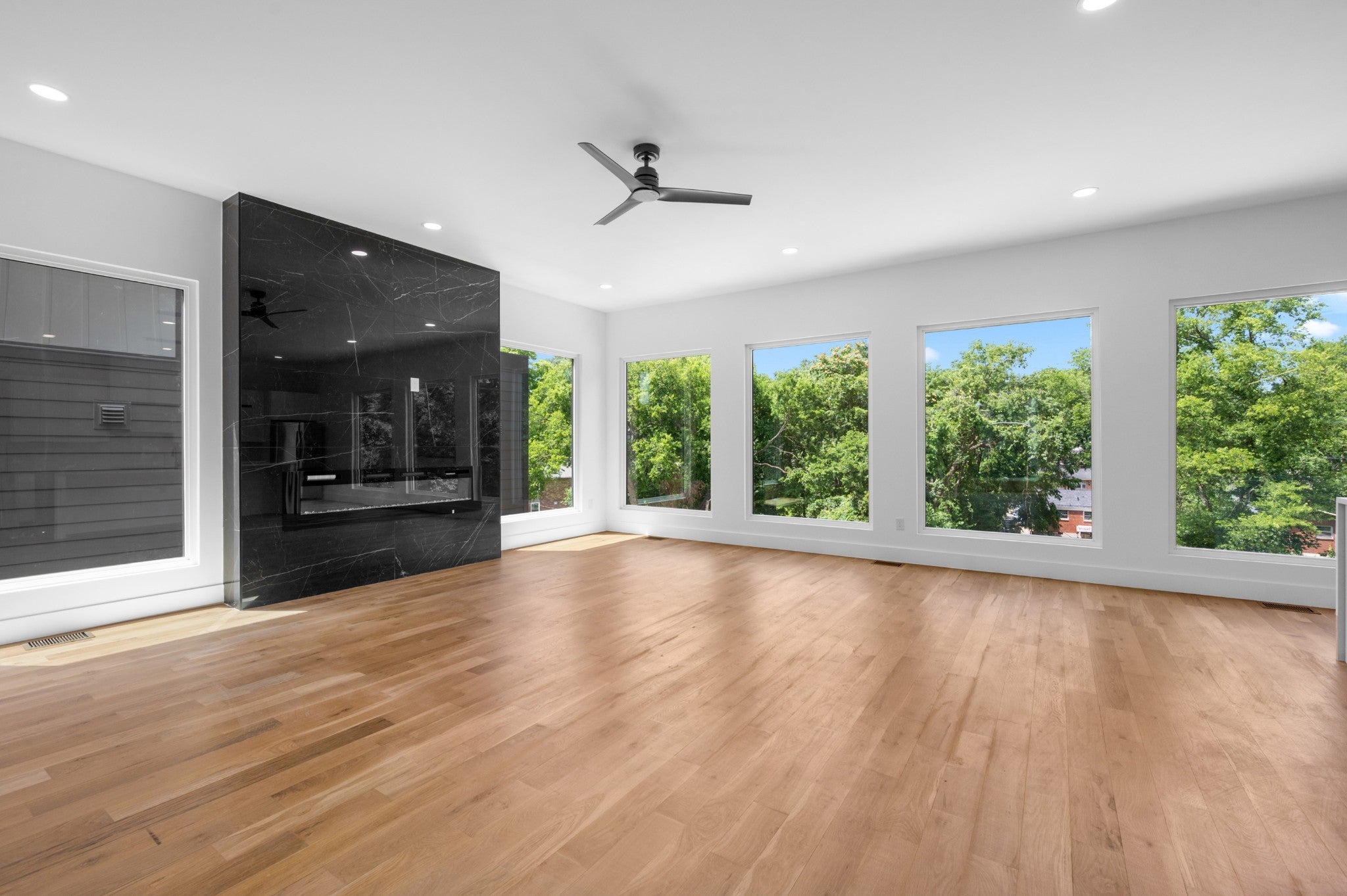 1005 Glenview Dr