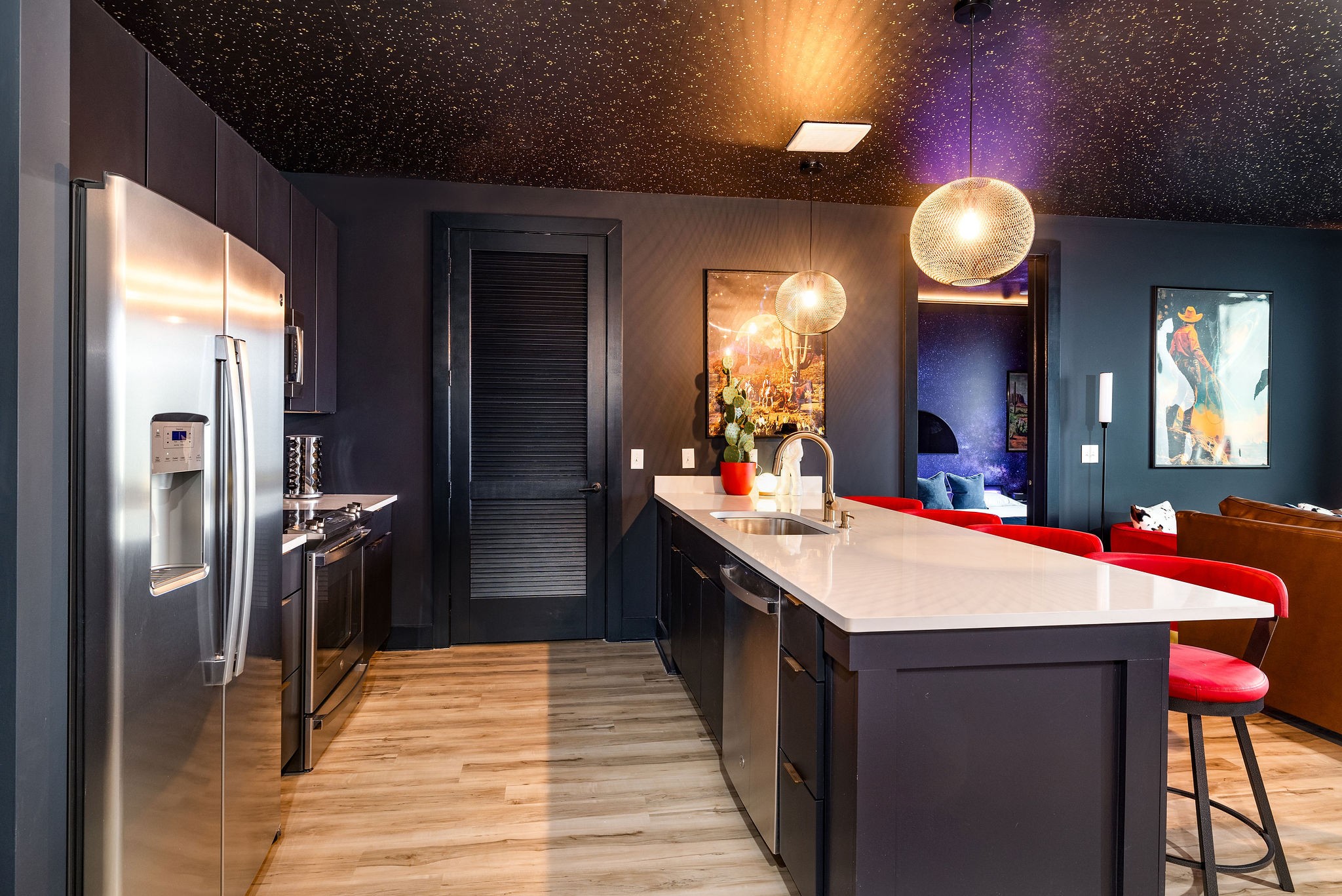 245 Hermitage Ave 406