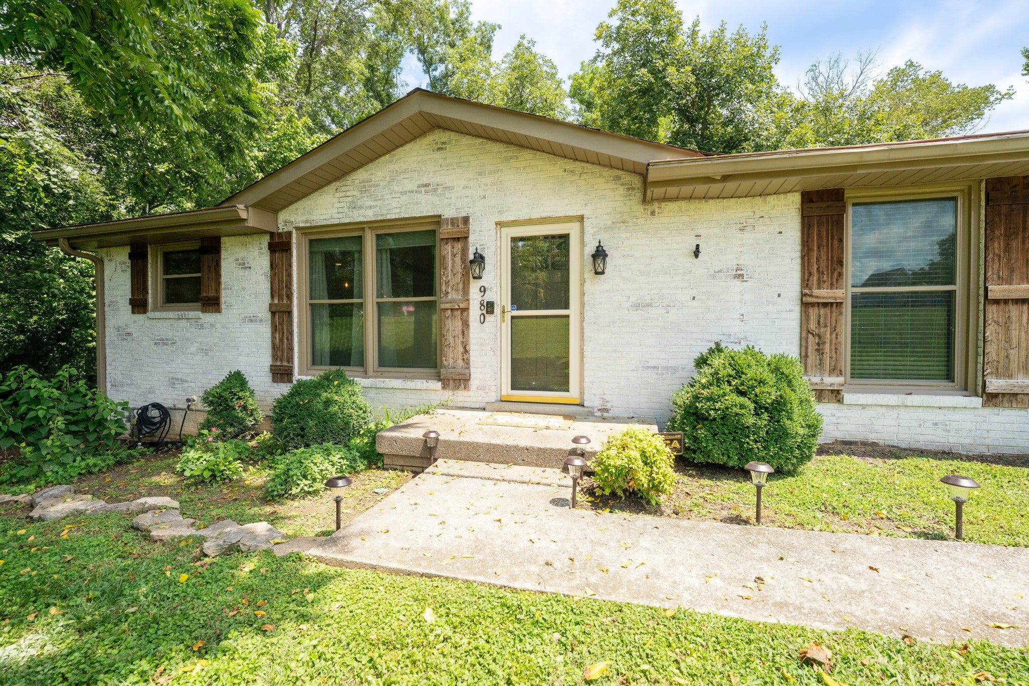 980 Vanderbilt Rd