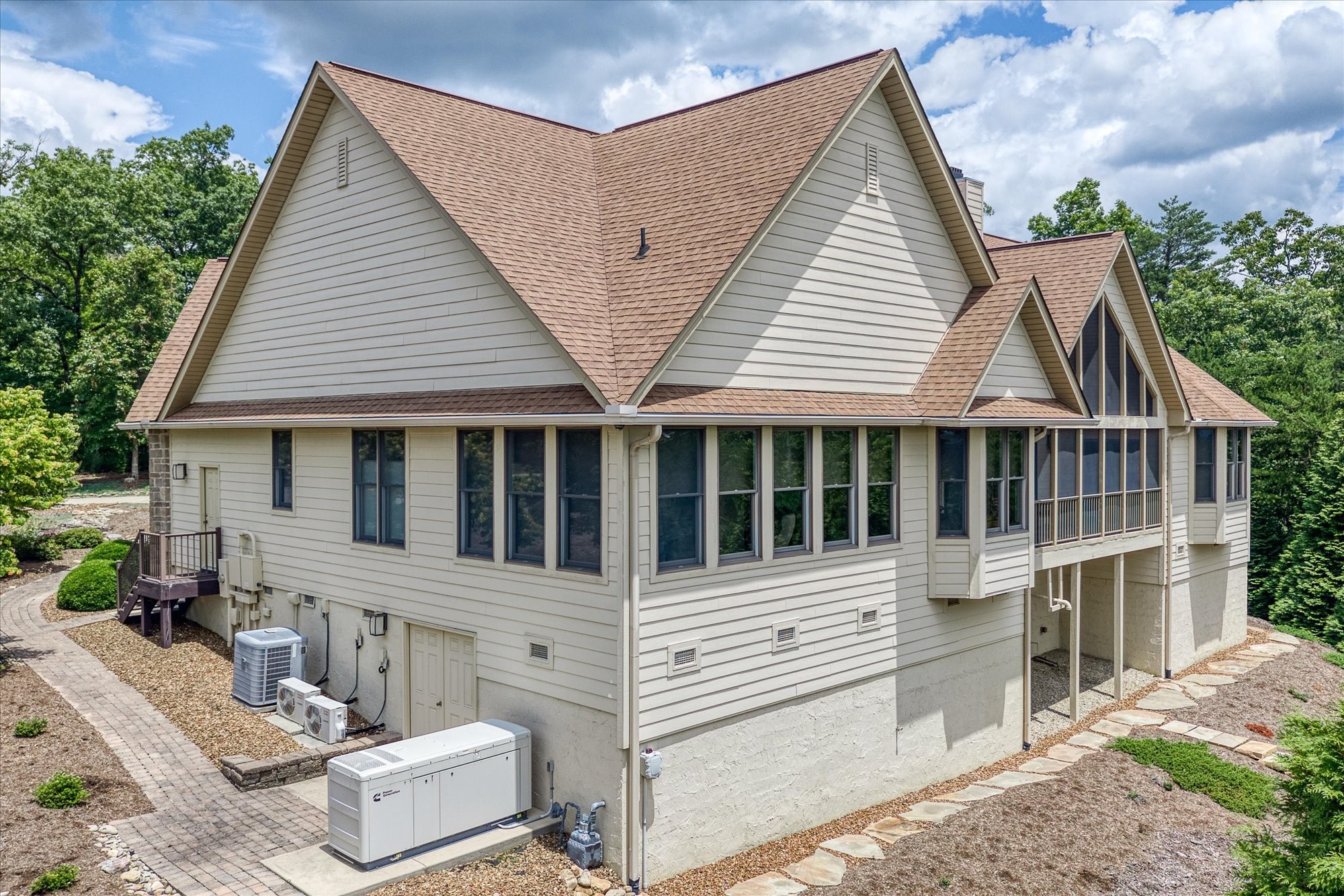 Crossville, Tennessee, 38558, United States, 4 Bedrooms Bedrooms, ,4 BathroomsBathrooms,Residential,Active,2017429