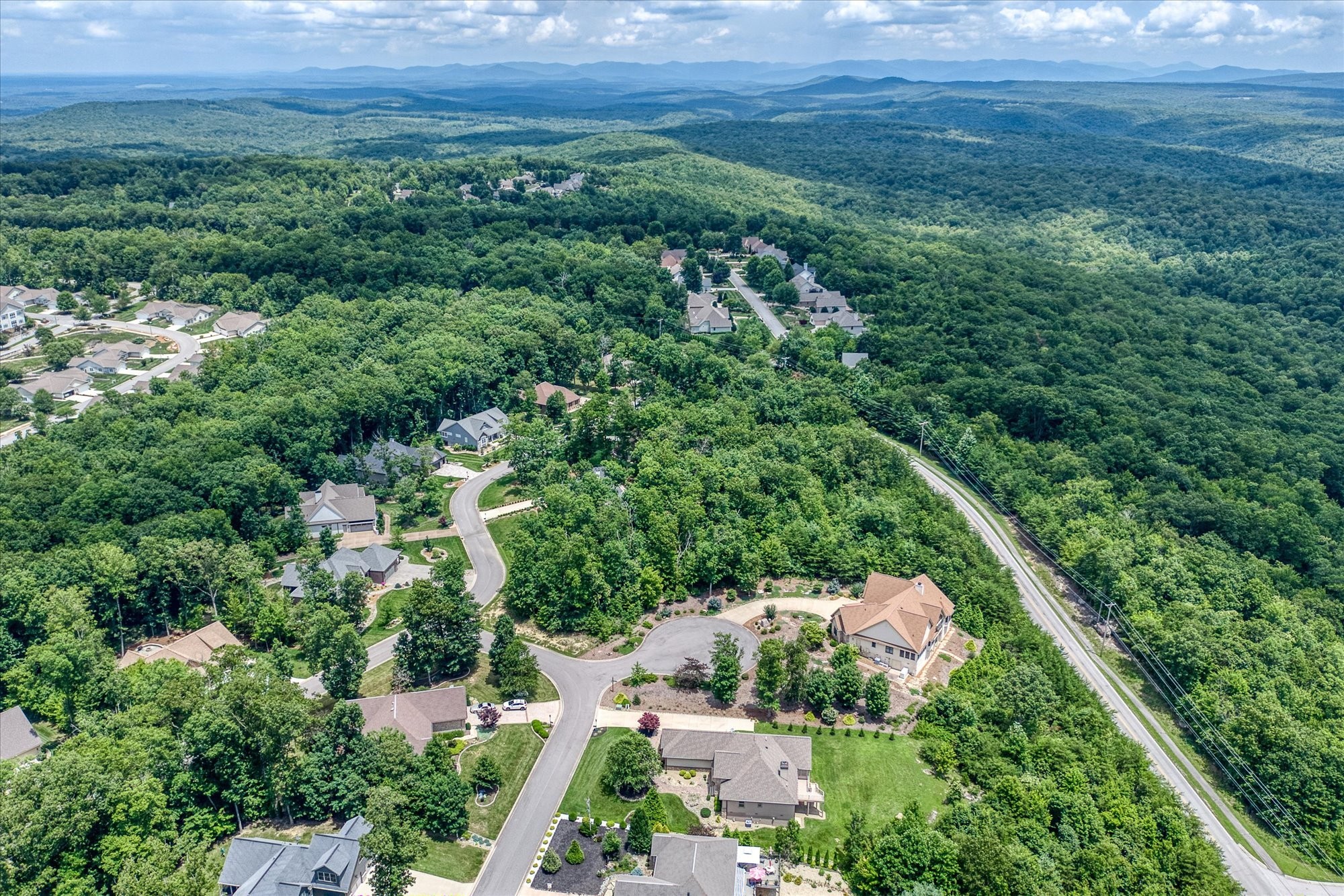 Crossville, Tennessee, 38558, United States, 4 Bedrooms Bedrooms, ,4 BathroomsBathrooms,Residential,Active,2017429