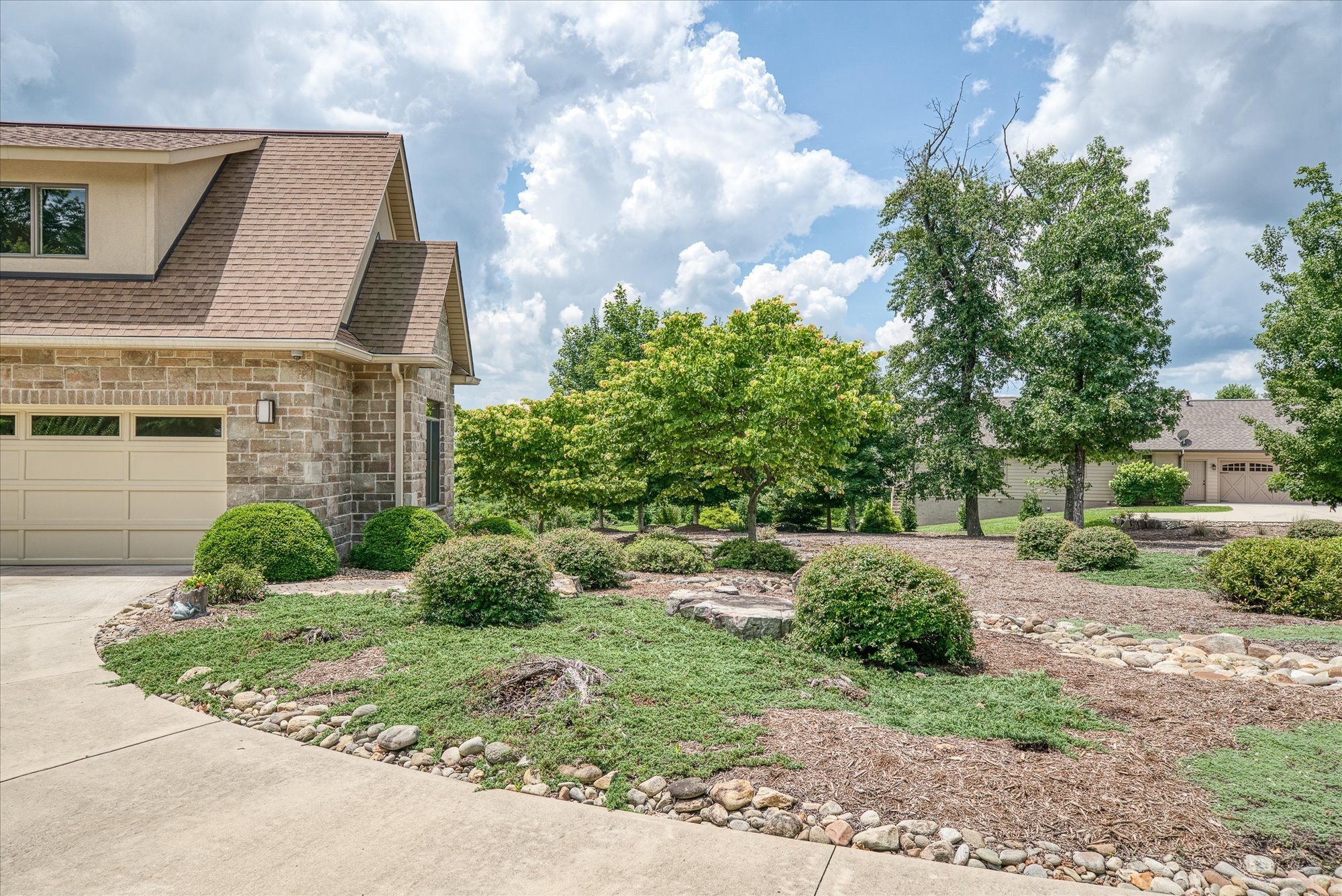 Crossville, Tennessee, 38558, United States, 4 Bedrooms Bedrooms, ,4 BathroomsBathrooms,Residential,Active,2017429