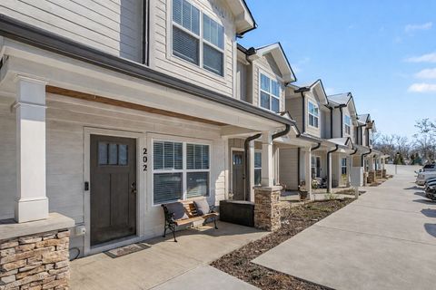 202 Bell Forge Ct White Bluff TN 37187