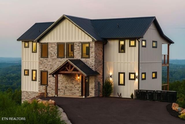 859 Copper Pot Way