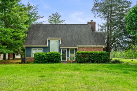 674 Lakeside Dr Springfield TN 37172