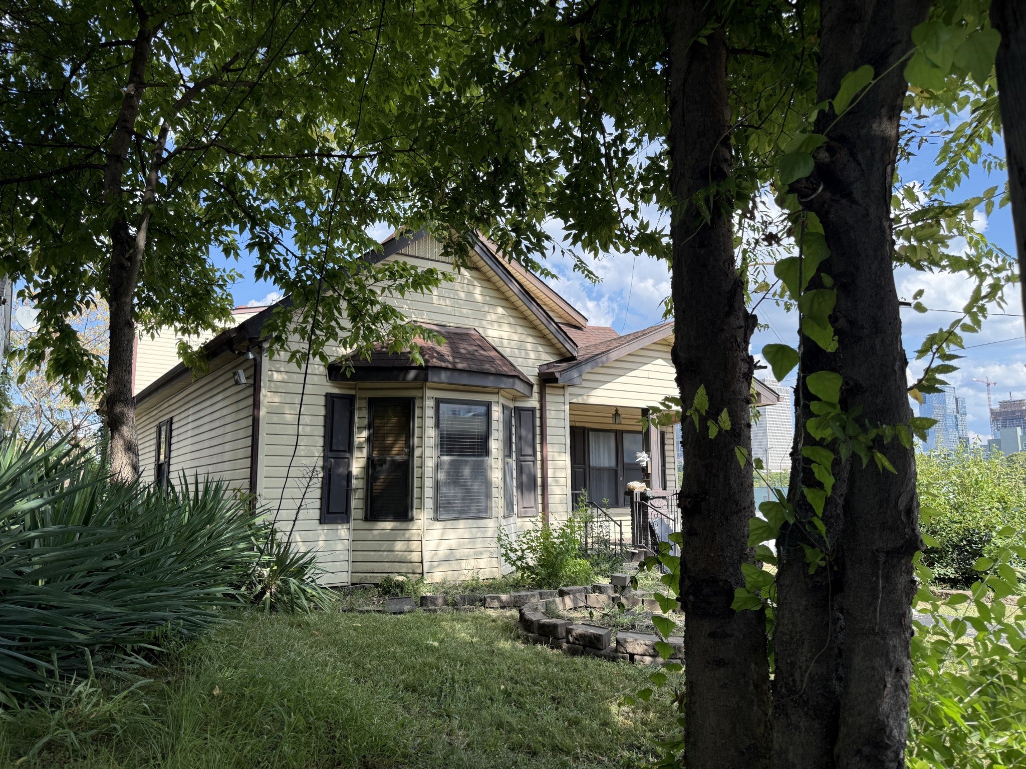 900 Morrison St