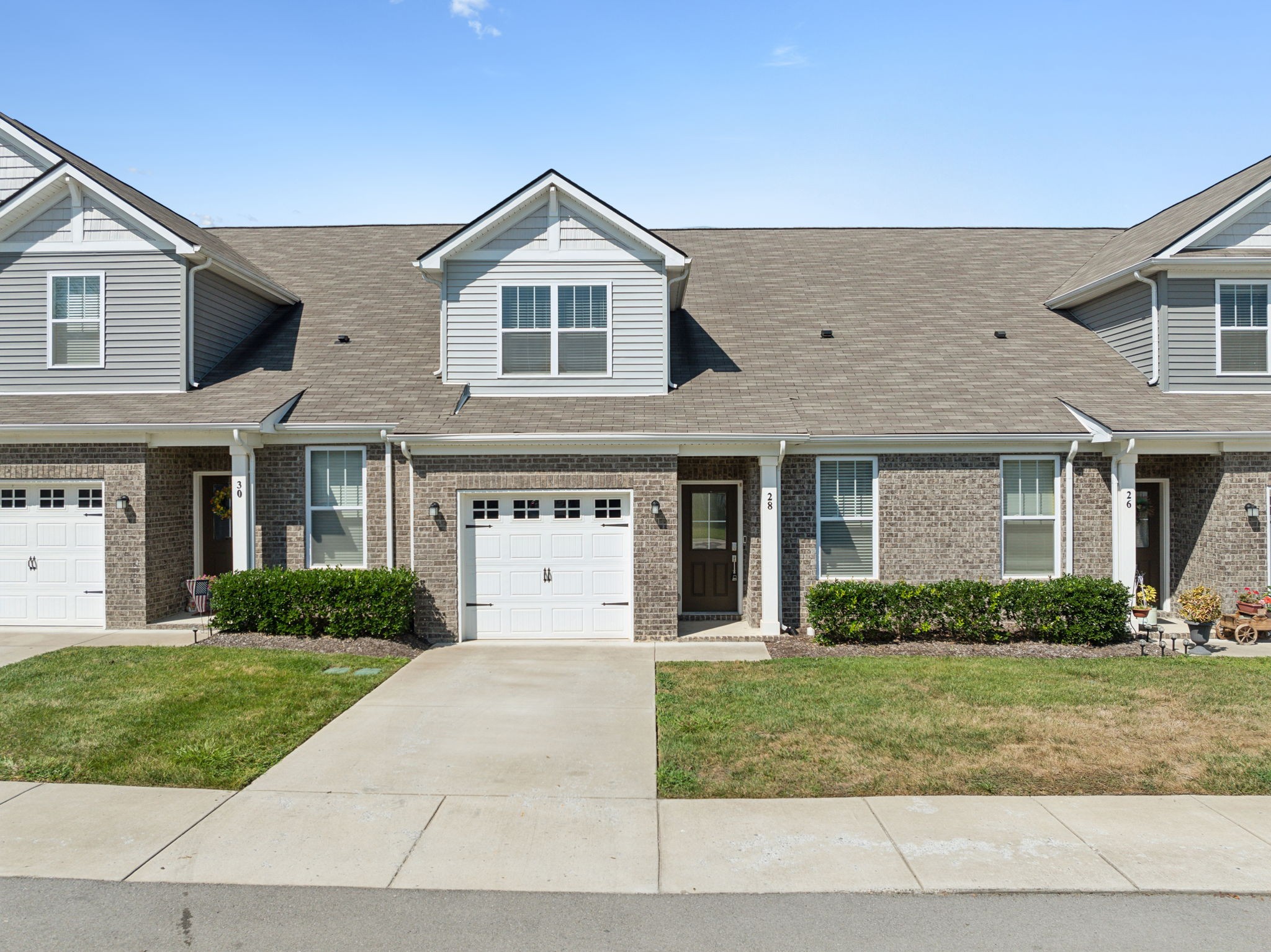 View Lebanon, TN 37087 townhome