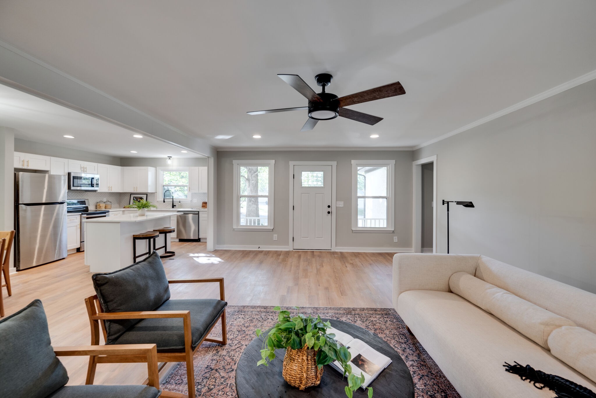 2424 Laurel Hill Ct