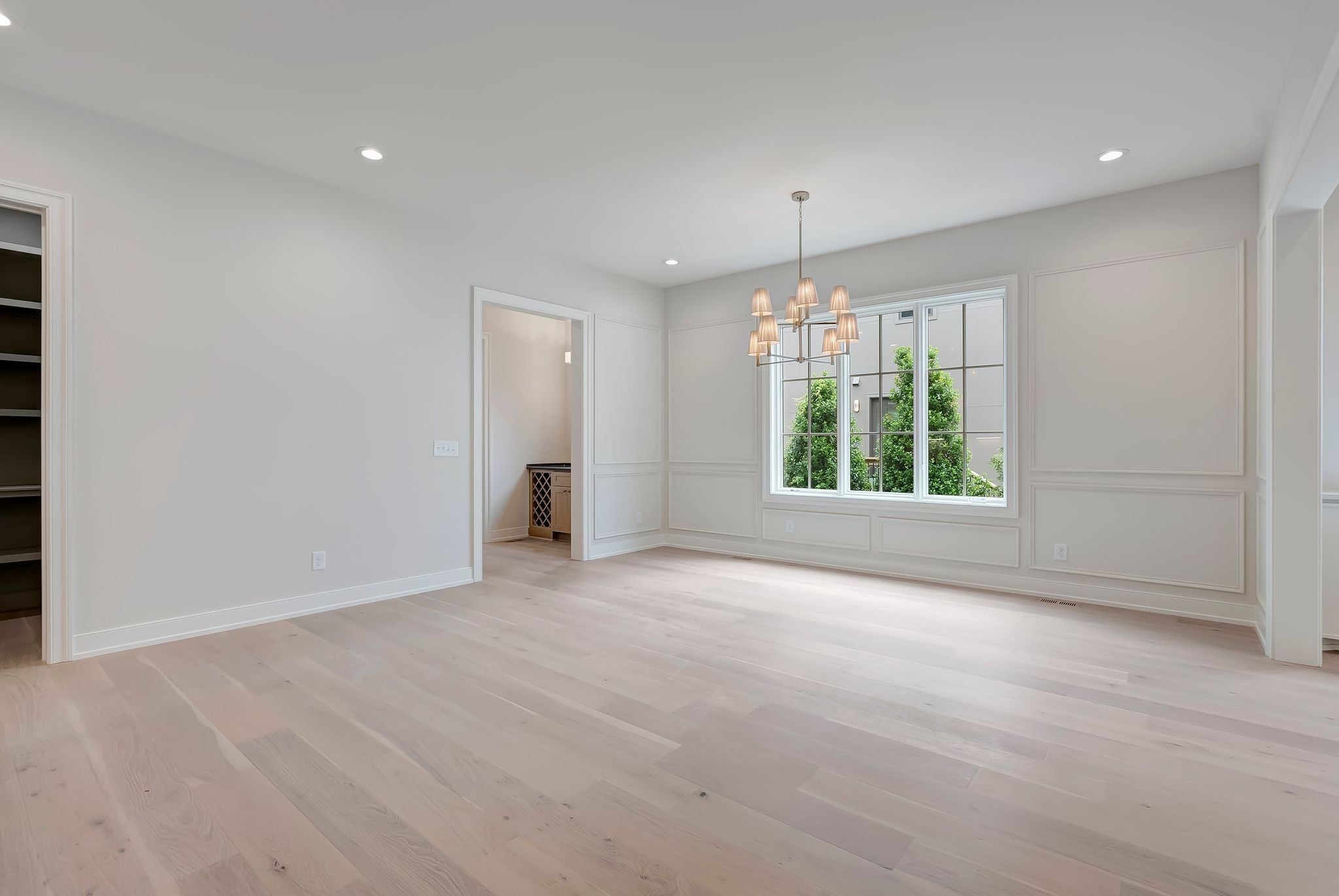 2915 Vaulx Ln