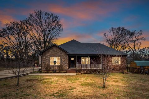 100 Mockingbird Ln Hartsville TN 37074