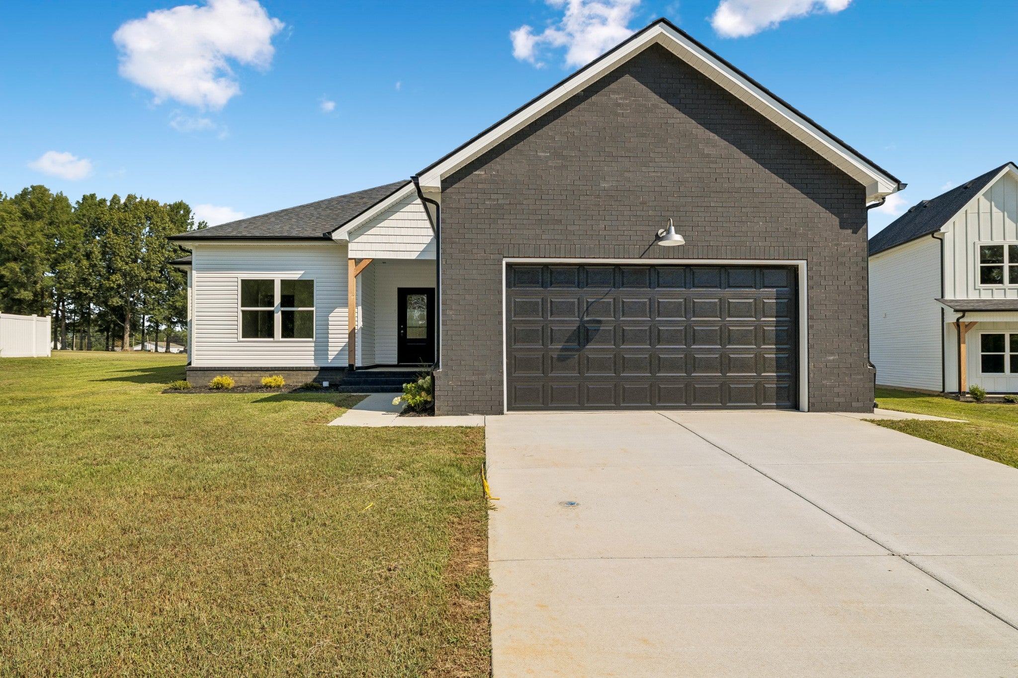 194 Vickers Rd